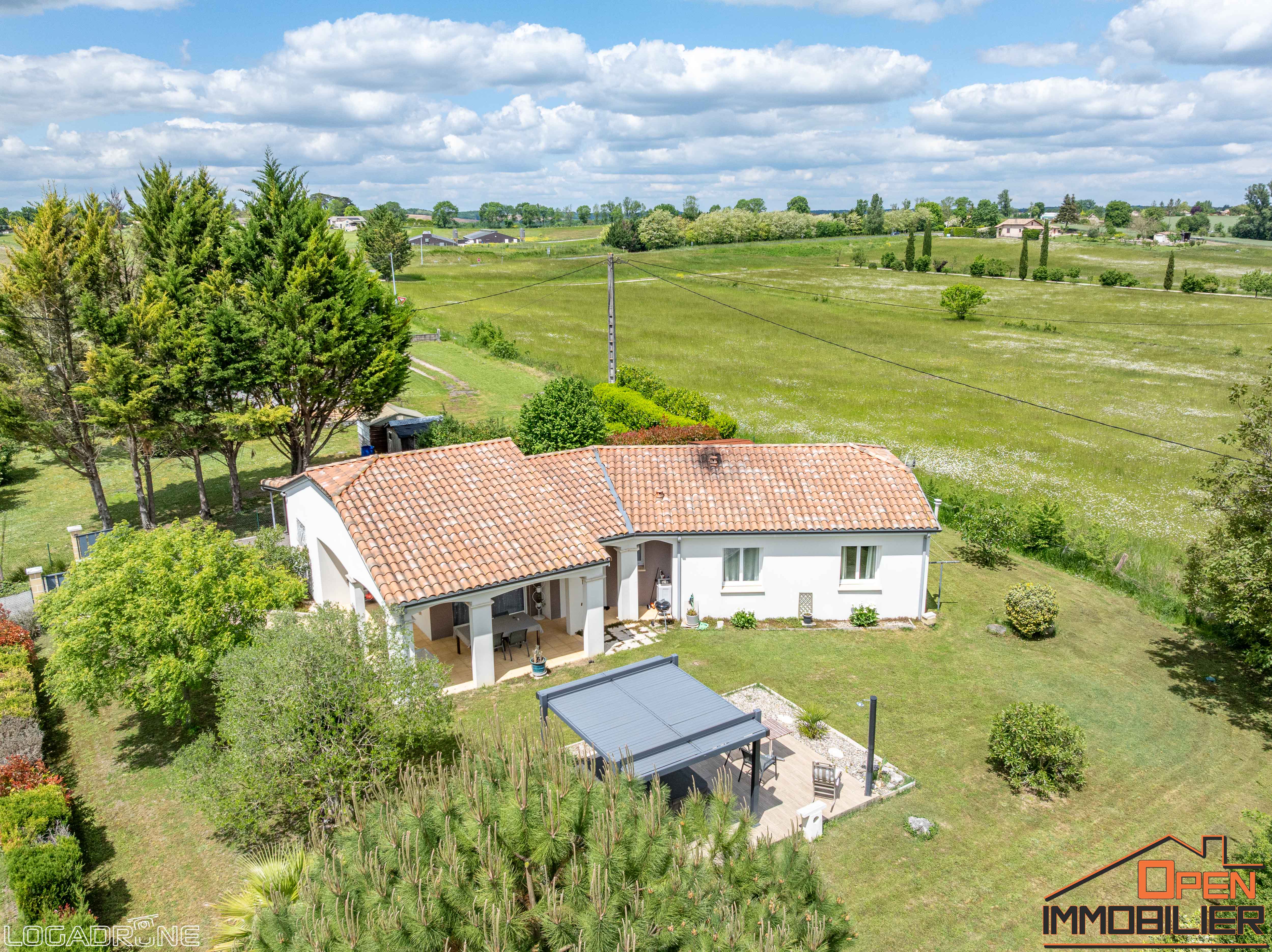 Maison de Plain-Pied 110 m2 3 Chambres Vue exceptionnelle sur la Bastille de Monflanquin