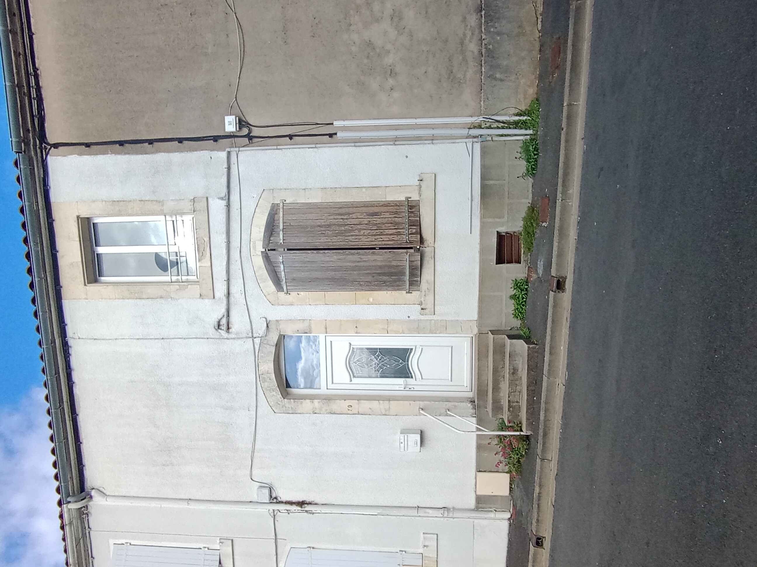 MAISON DE VILLE