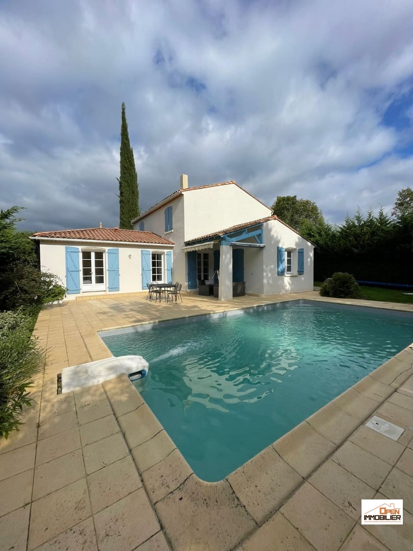 Superbe maison d&rsquo;architecte avec jardin arboré et piscine