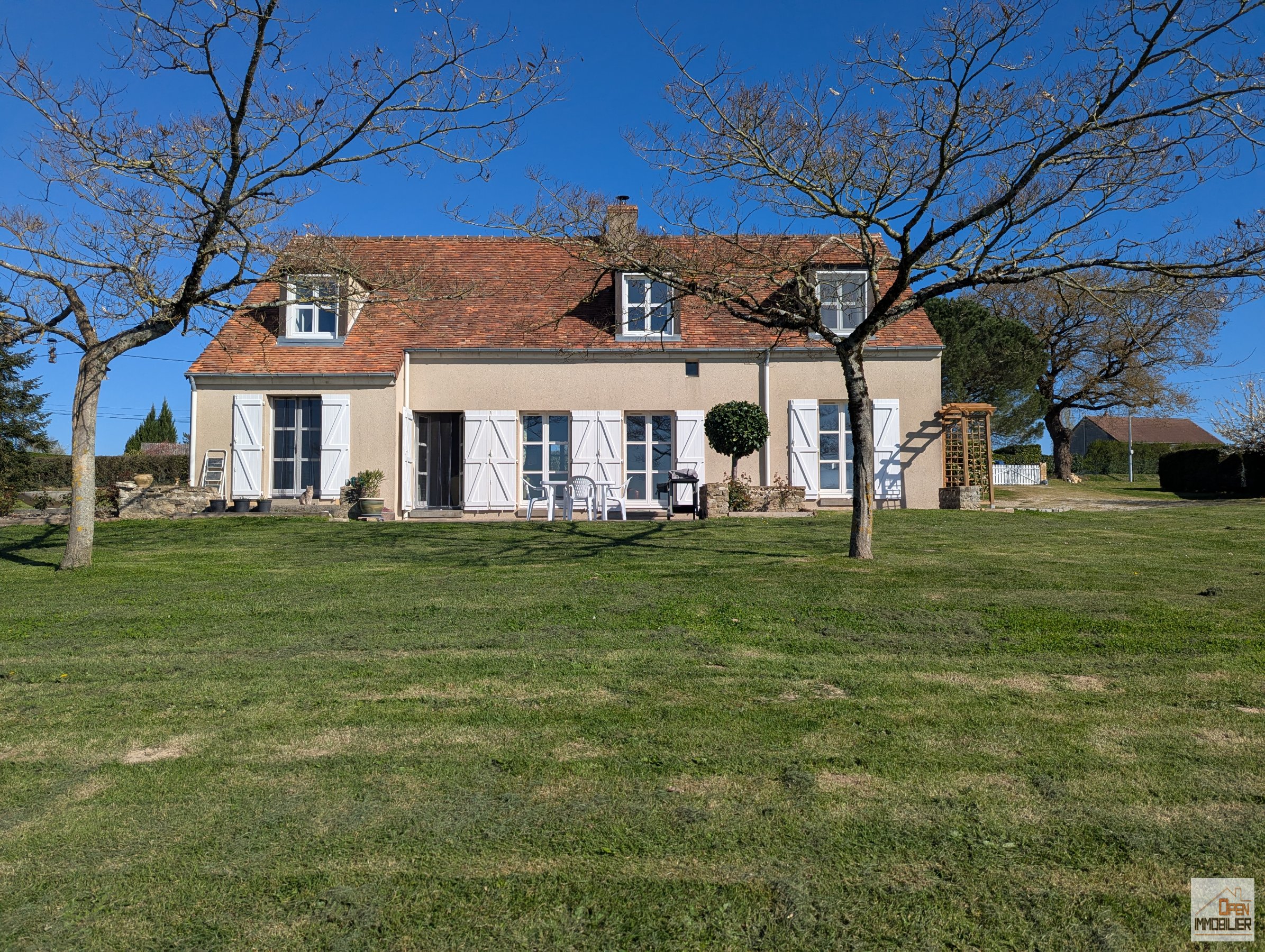 Maison d&rsquo;architecte avec vue imprenable sur la Vallée !