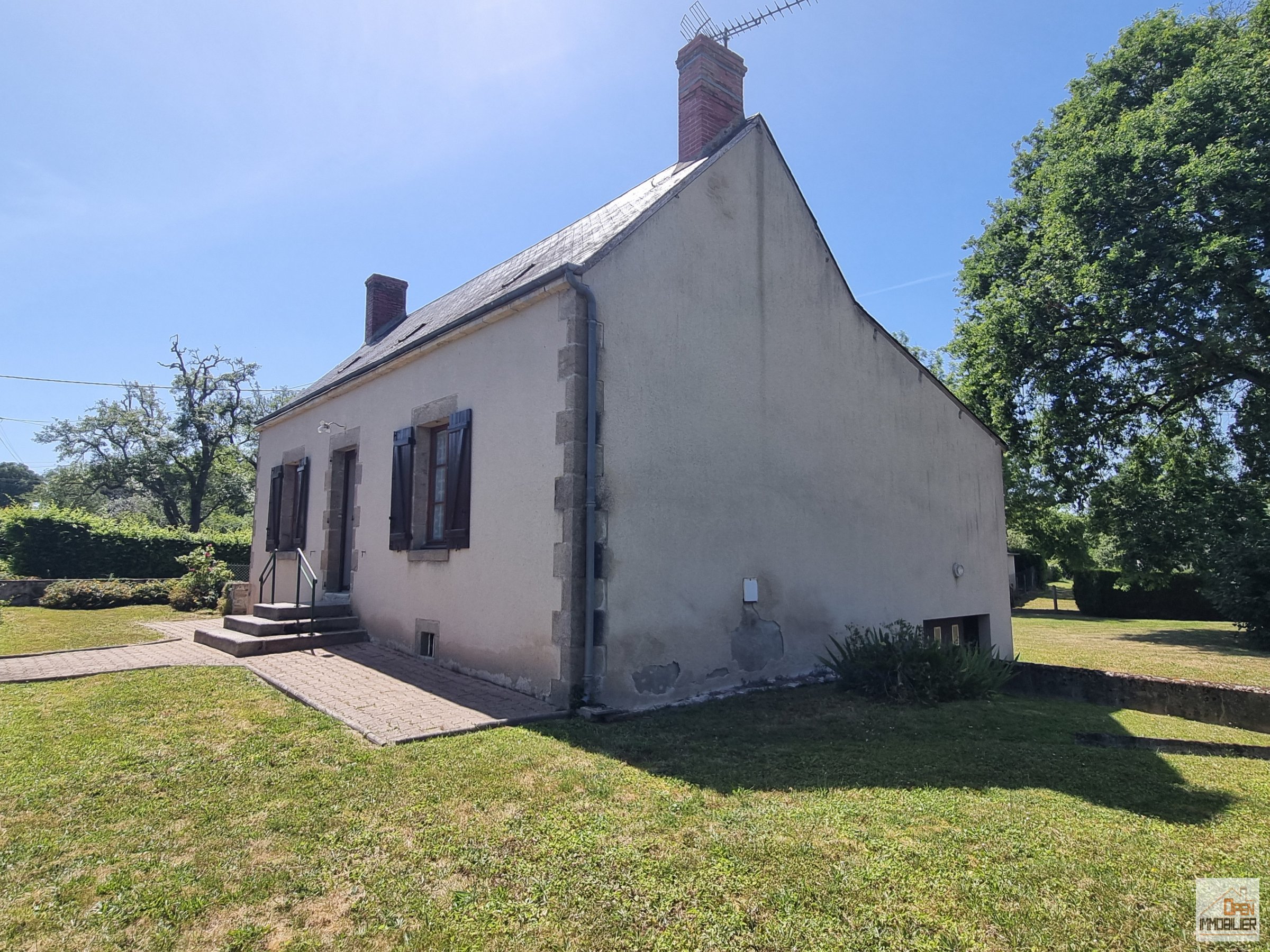 Maison de campagne sur 9 778 m² de terrain !