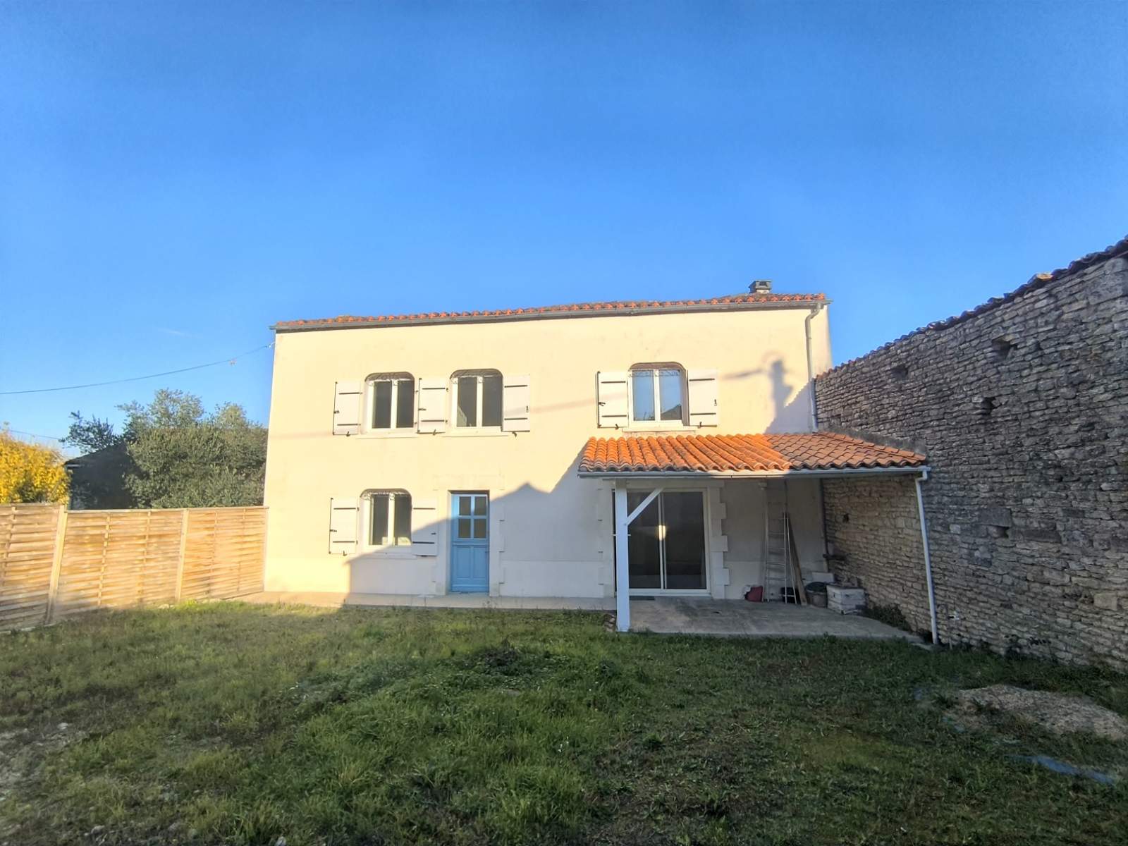 Maison de bourg T4 avec dépendance
