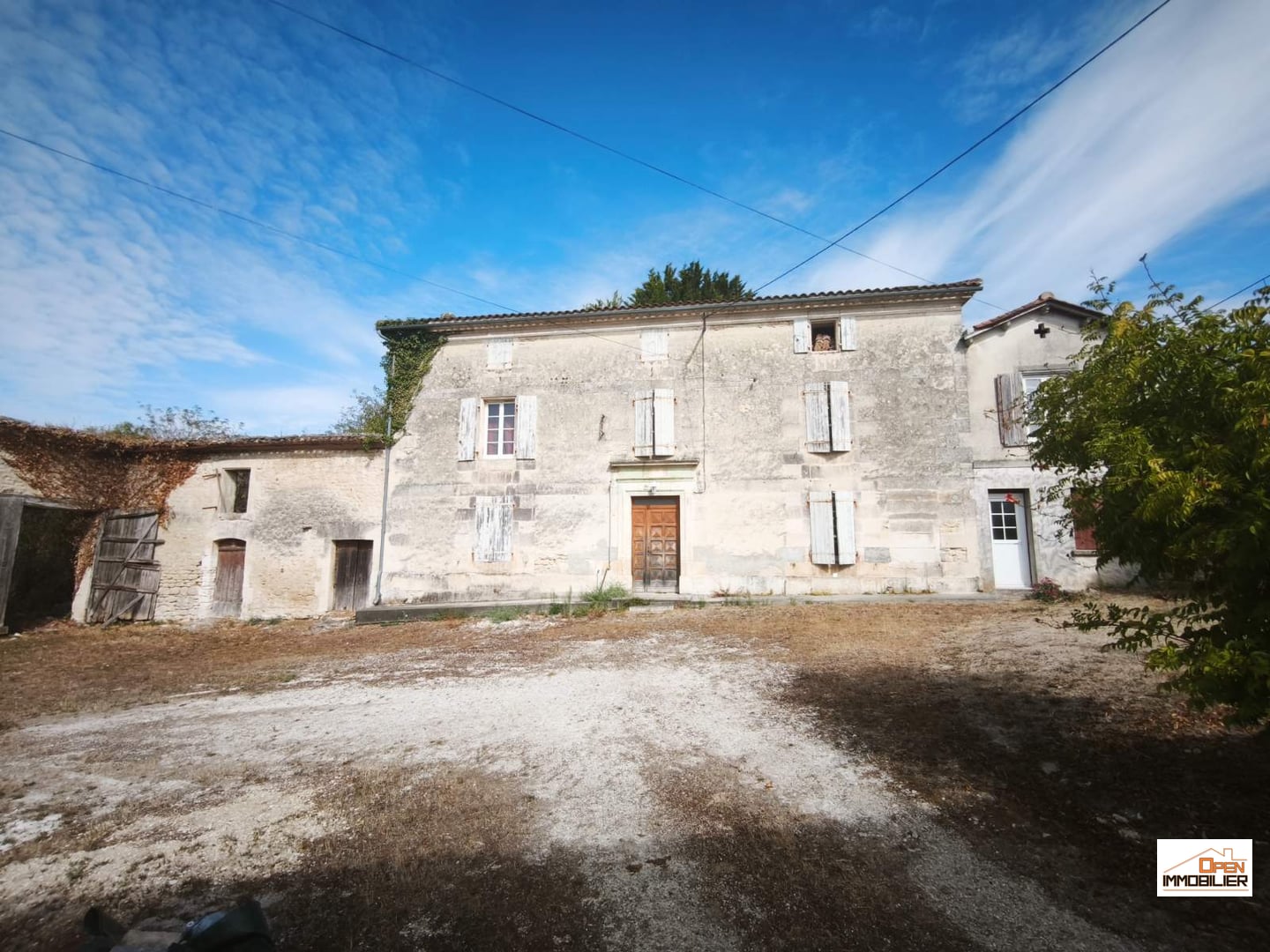 Ensemble immobilier - Saint-Genis-d'Hiersac