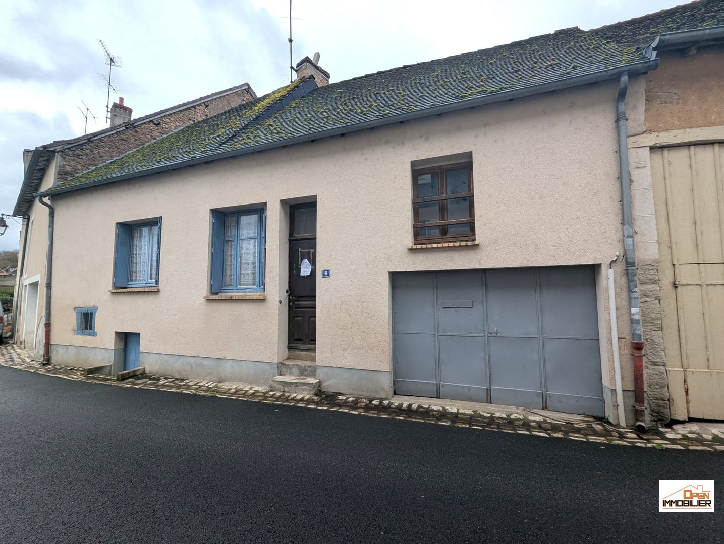 Maison de ville avec jardin et garage !