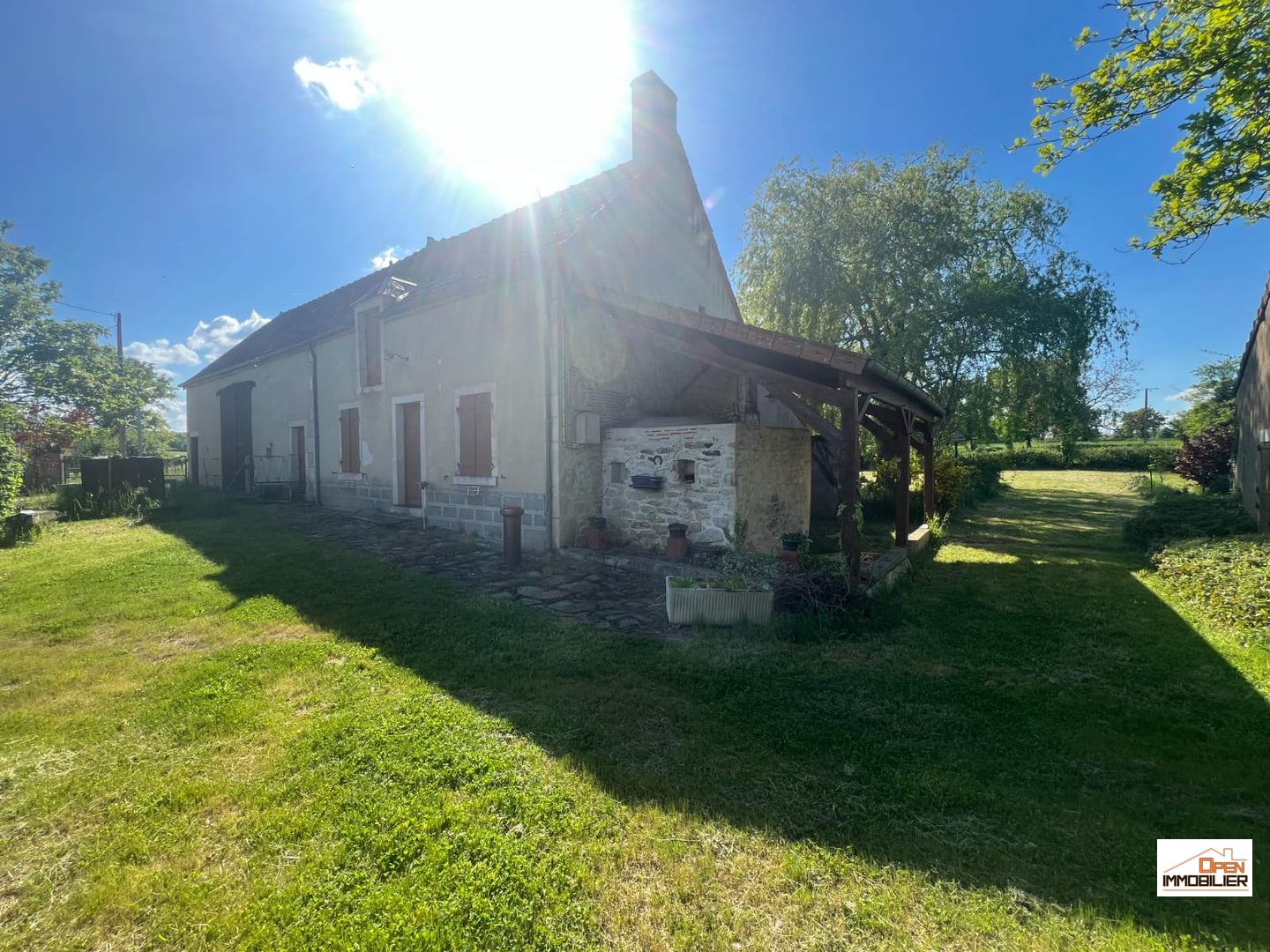 Maison de campagne avec dépendances !