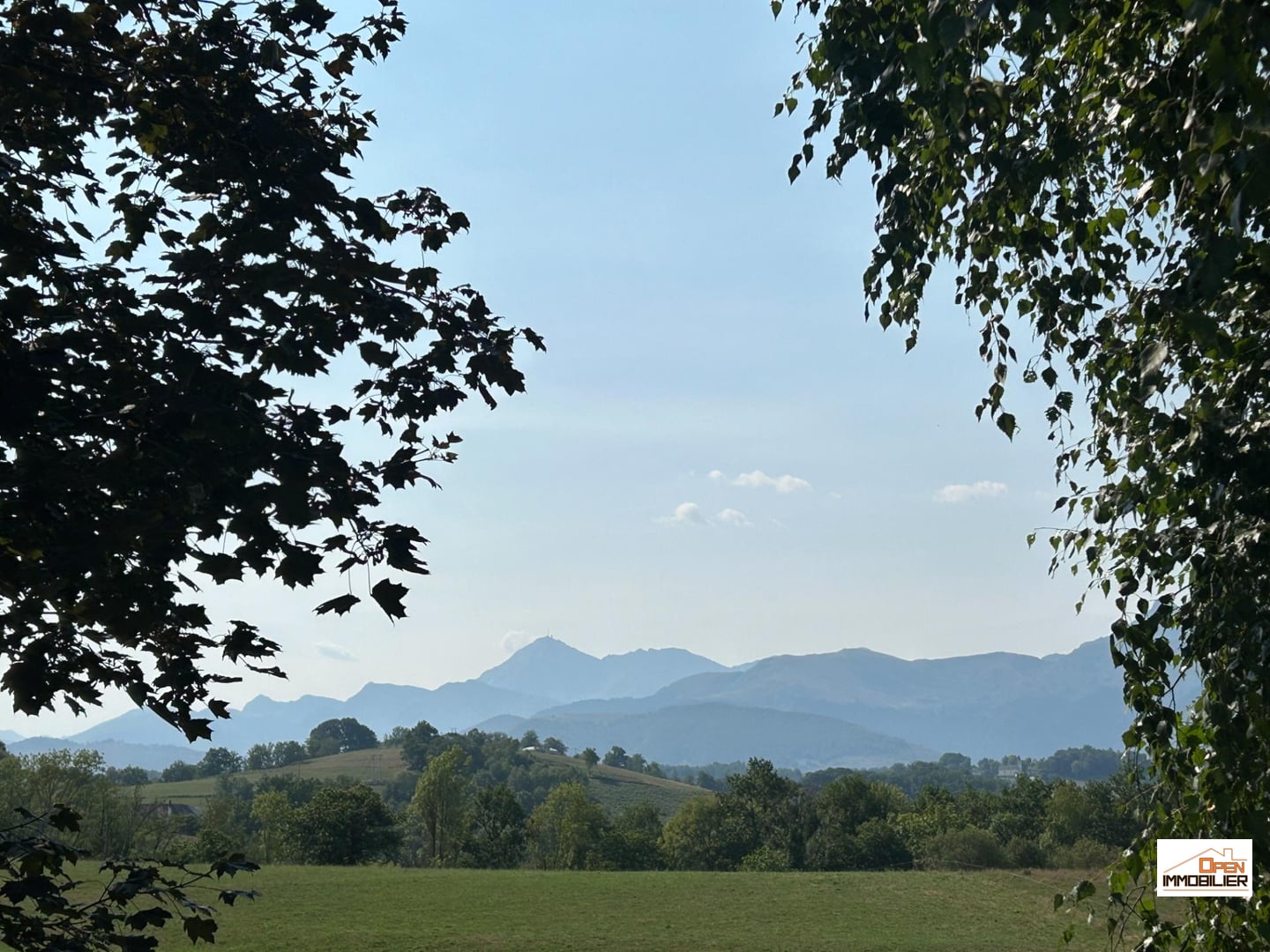 Maison avec vue panoramique - LOUCRUP