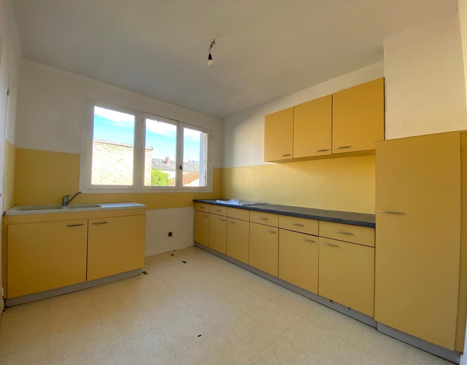 Appartement Type 3 – 77 m2 – Balcon – Parking – Cave