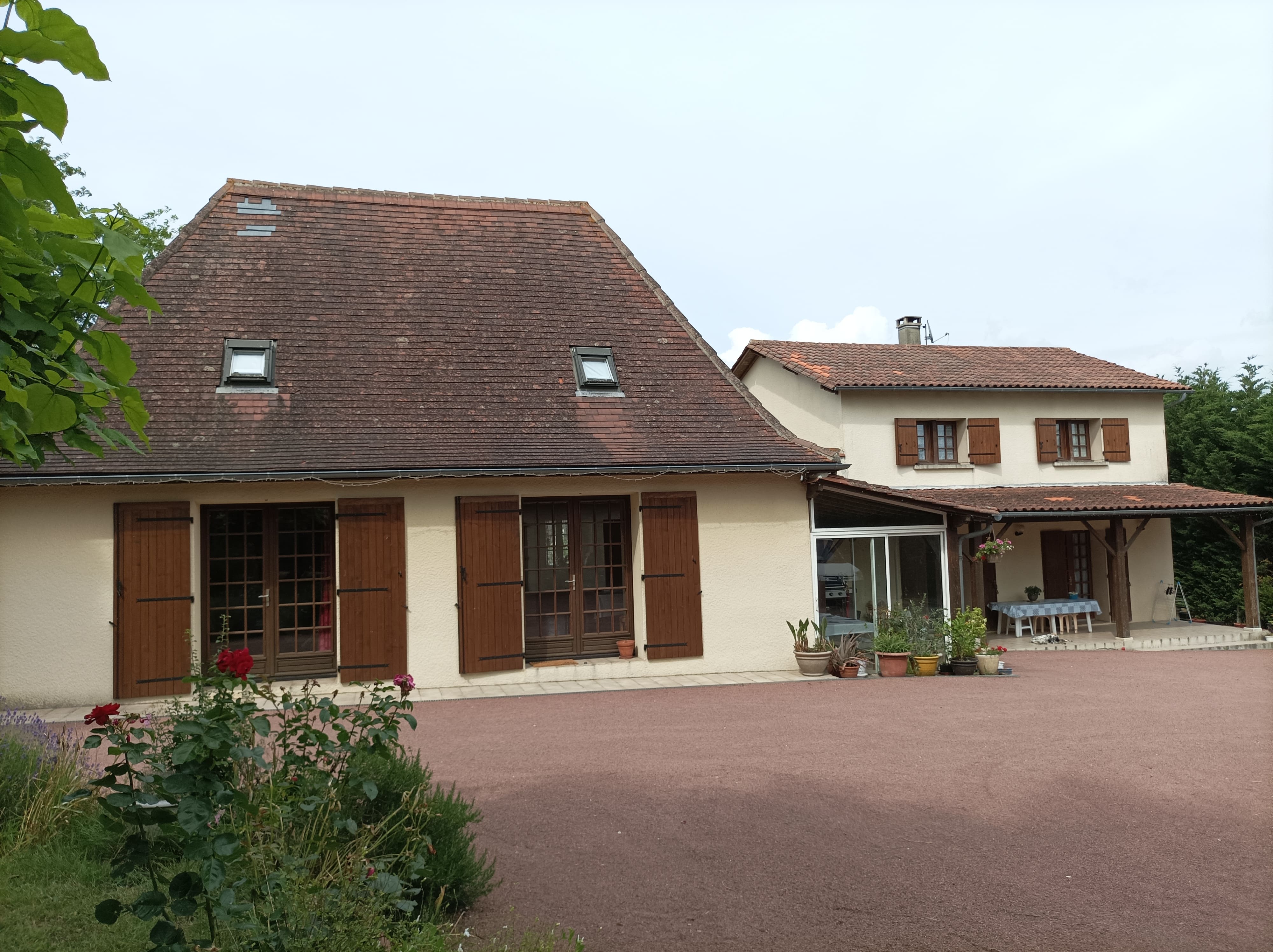 Deux maisons indépendantes