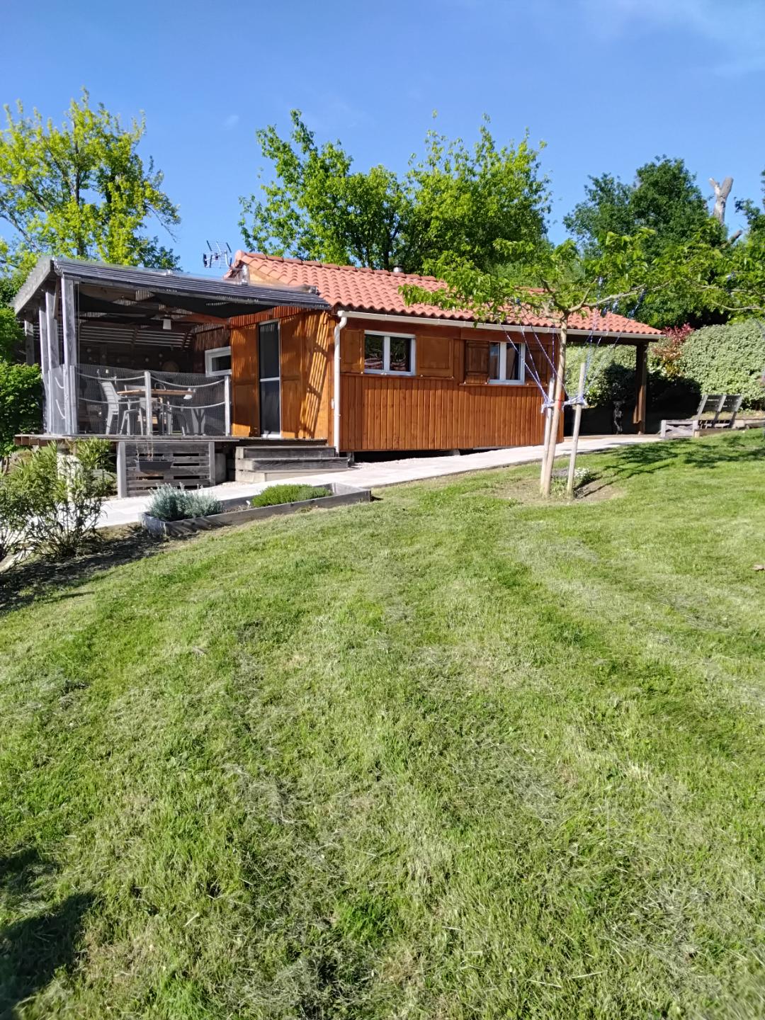 Ensemble de 4 chalets pour location vacances