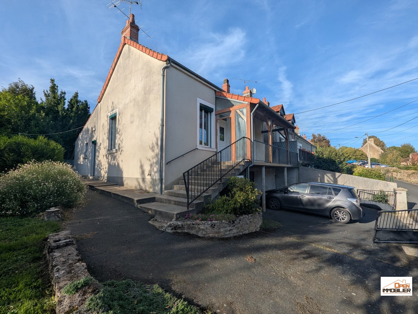 Maison de ville avec jardin et garage !
