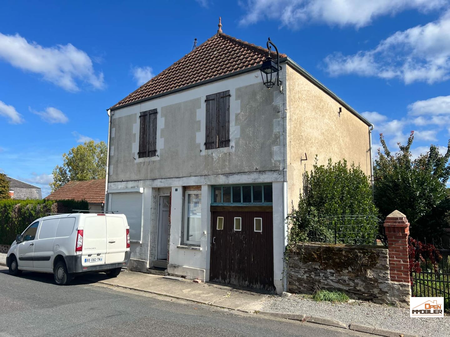 Maison de bourg avec garage et cour