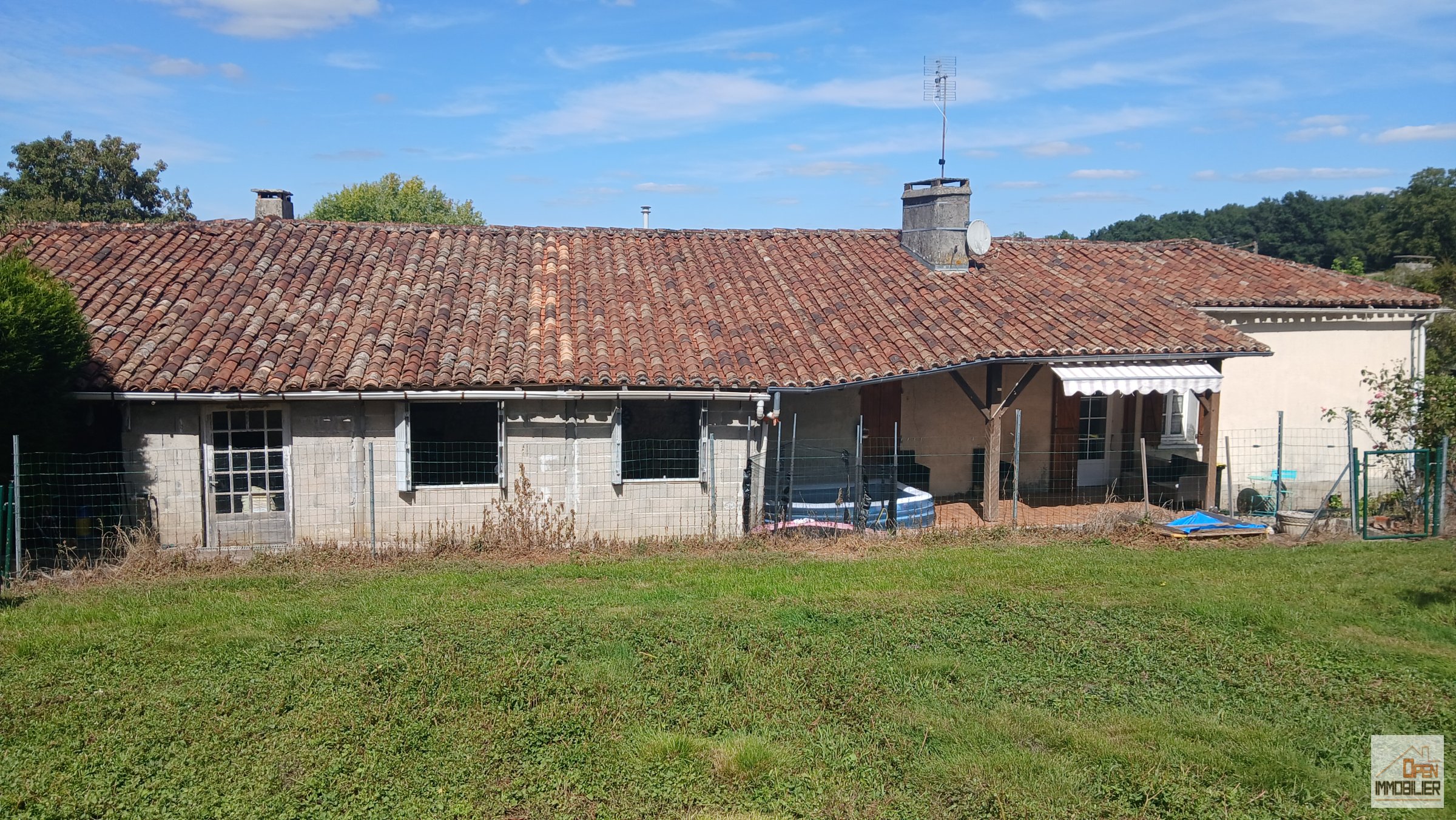 Maison 2 chambres et jardin - Juignac