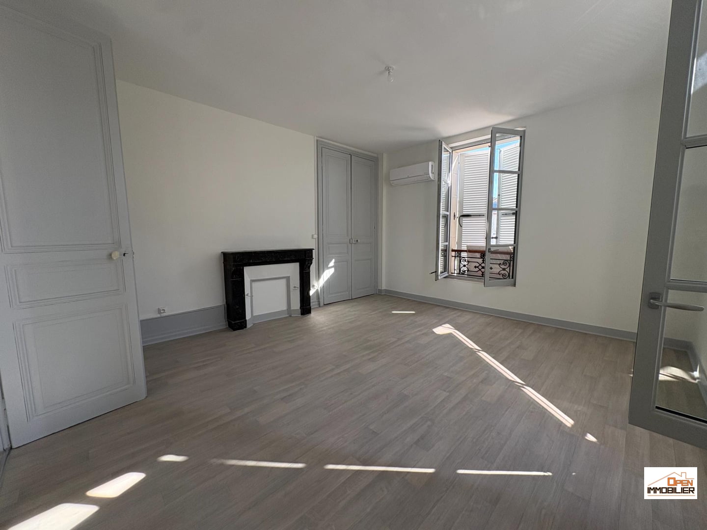 Appartement T4 avec terrasse et balcon