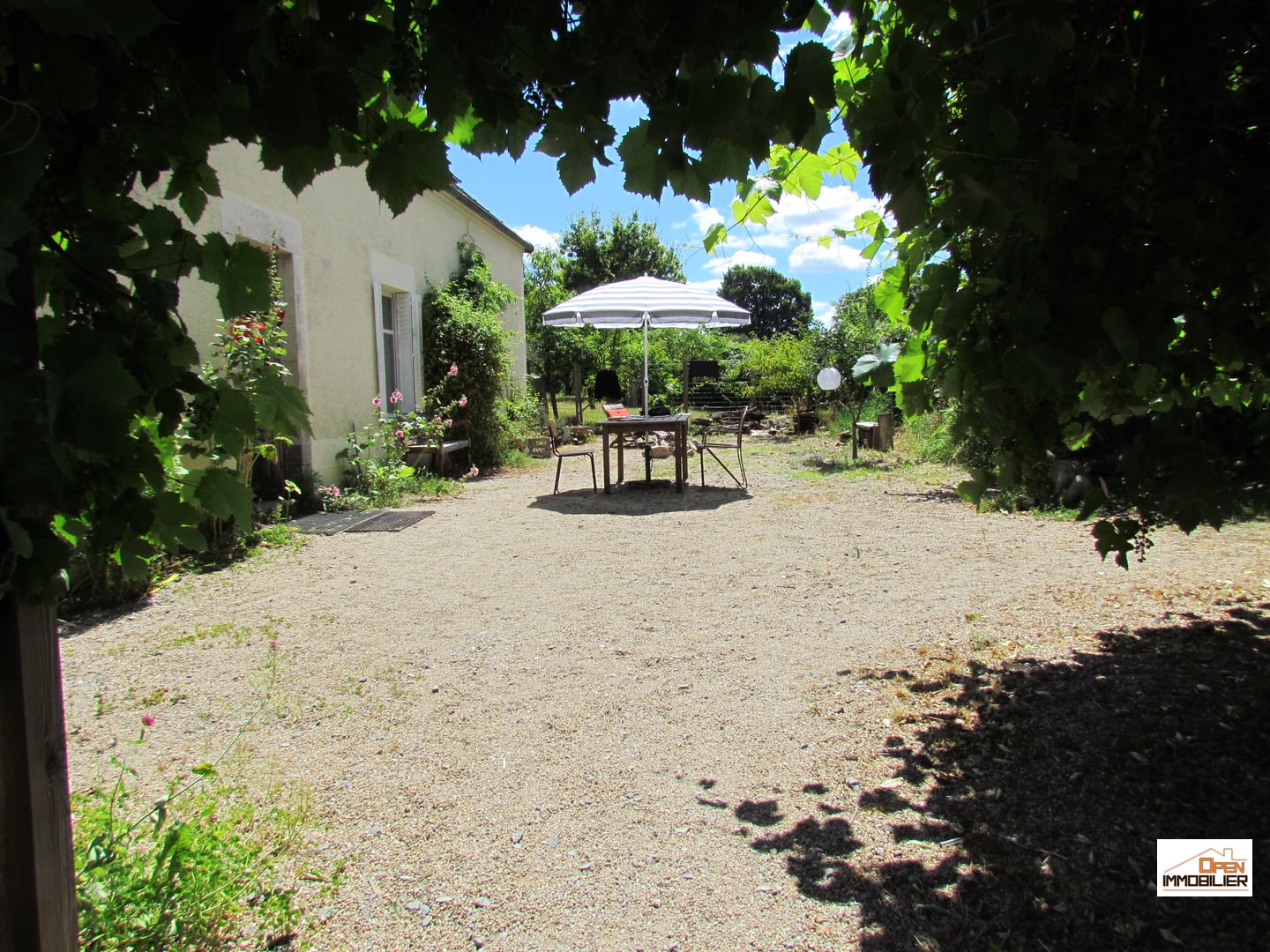 Maison de campagne avec belle grange à porteau !