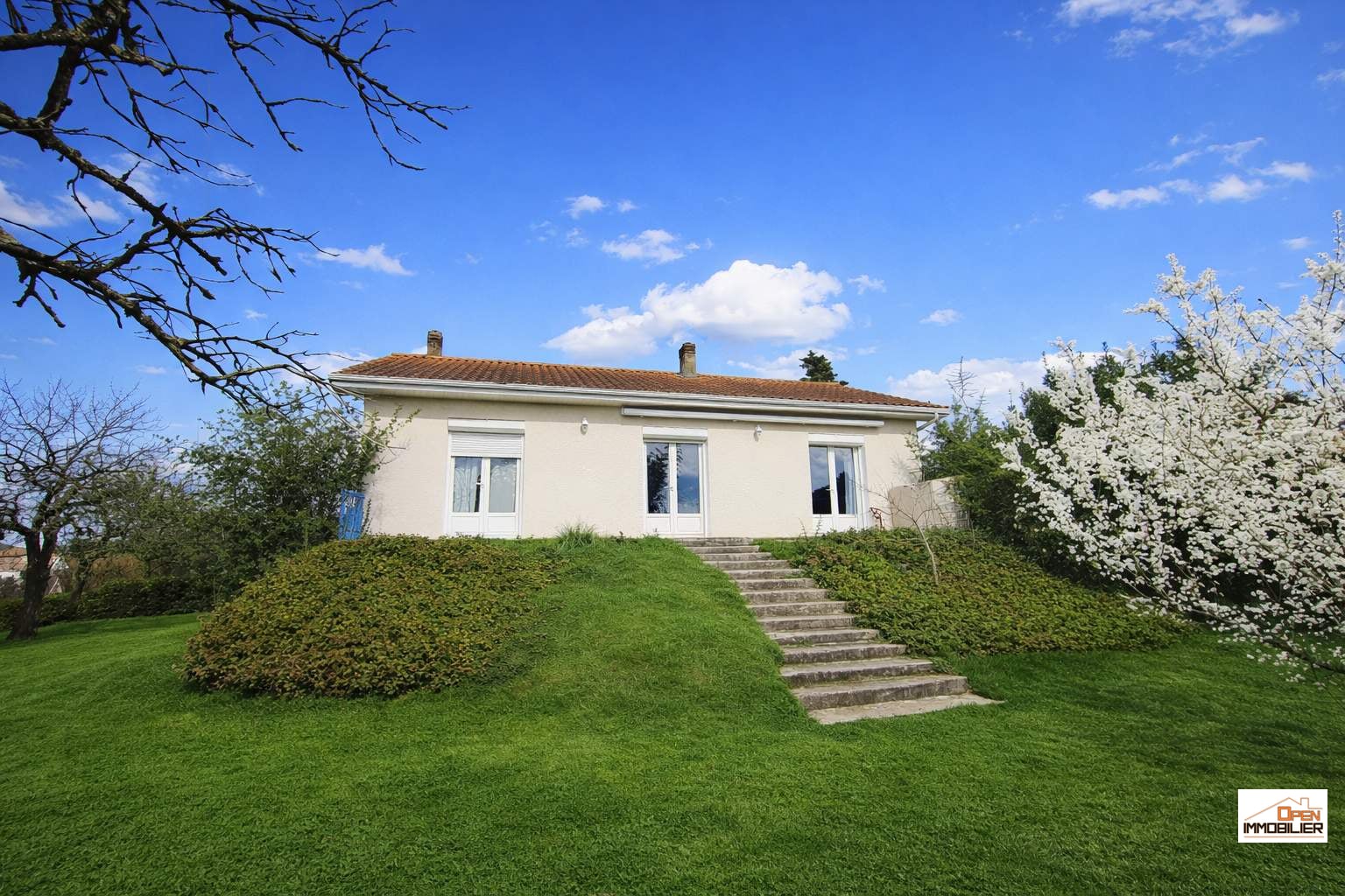 Maison T4 avec garage et jardin