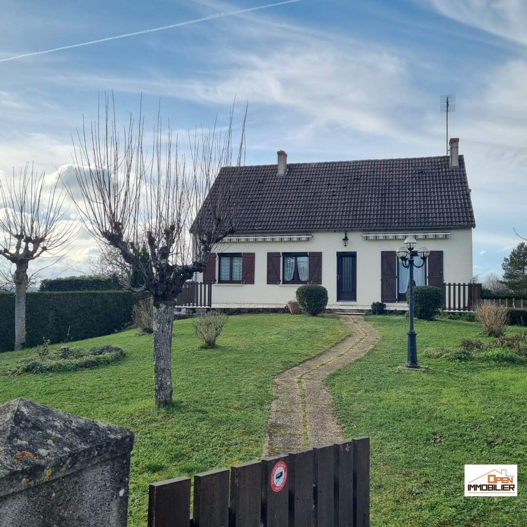 Pavillon sur sous sol complet semi enterré