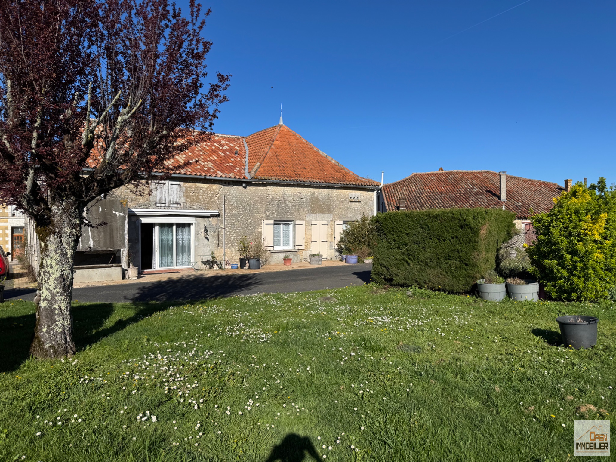 Maison en pierre 200 m² - Terrain 1580 m²