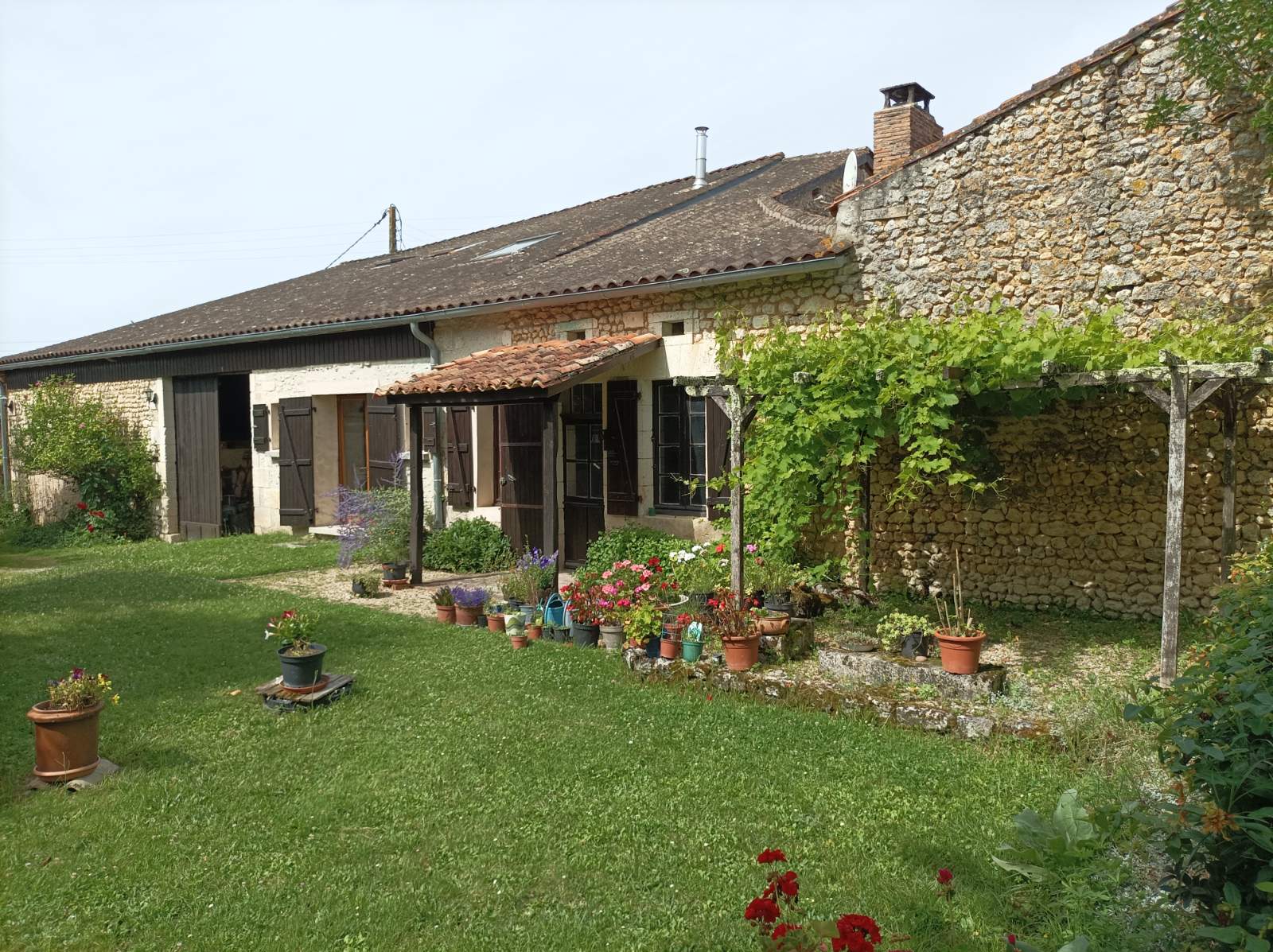 Maison avec dépendances