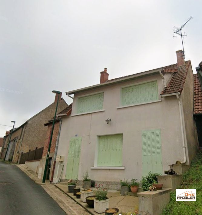 Maison de ville avec dépendance et jardin !
