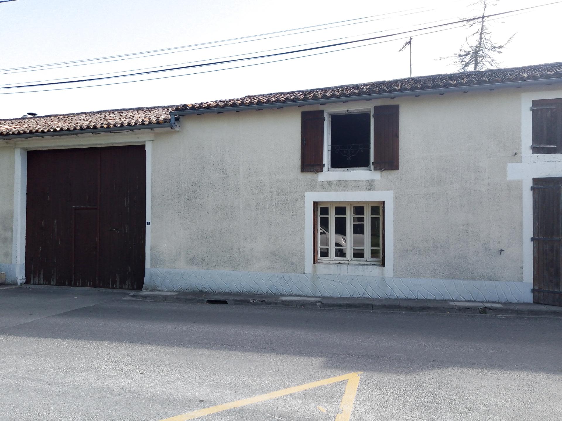 Maison de village à rénover