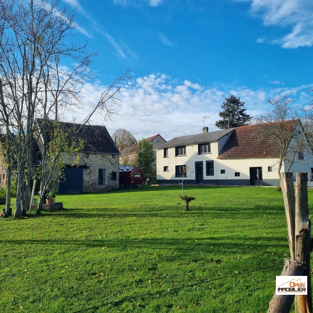 Maison de campagne avec vue dégagée !