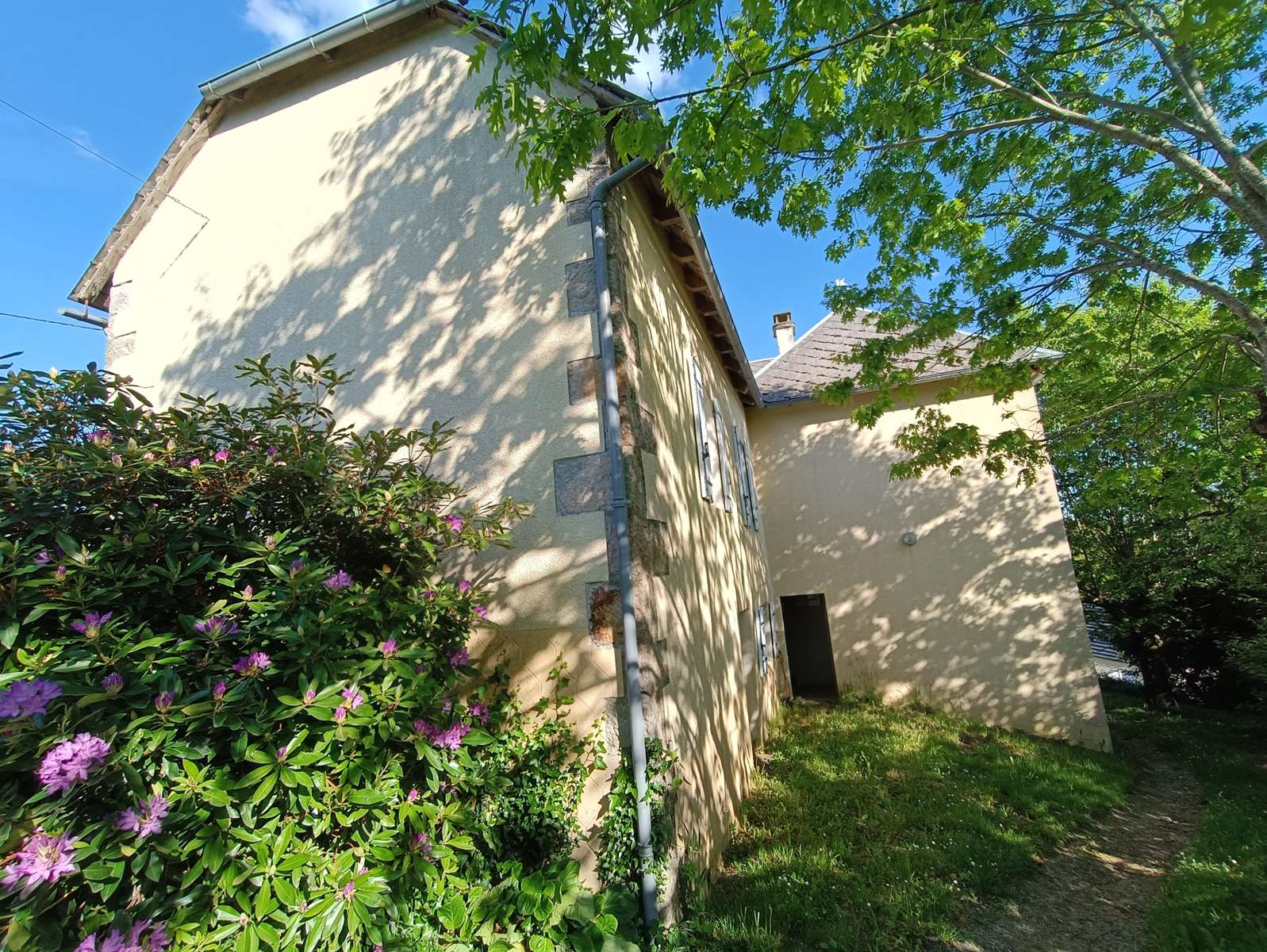 Corps de ferme rénové avec vue panoramique – Saint-Julien-aux-Bois (19)