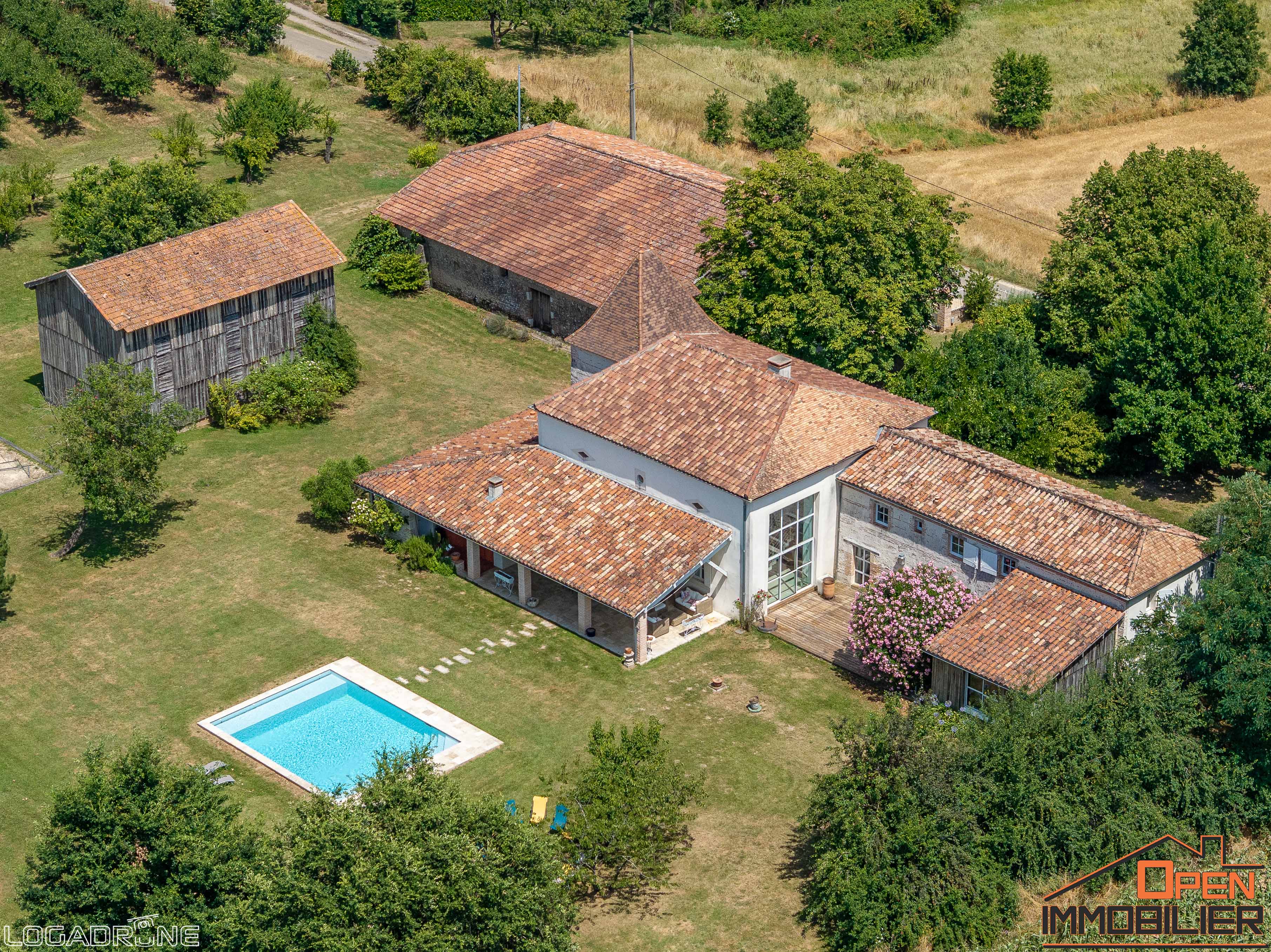 Maison d’architecte 420 m² avec piscine et dépendances Lot-et-Garonne