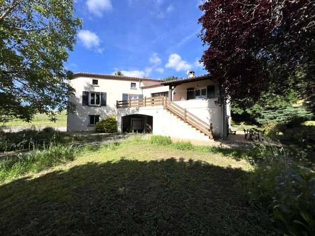 Maison familiale T6 avec double garage et jardin - 47230 Vianne