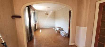 Photo 12 - Maison traditionnelle avec garage et terrain 1085m2