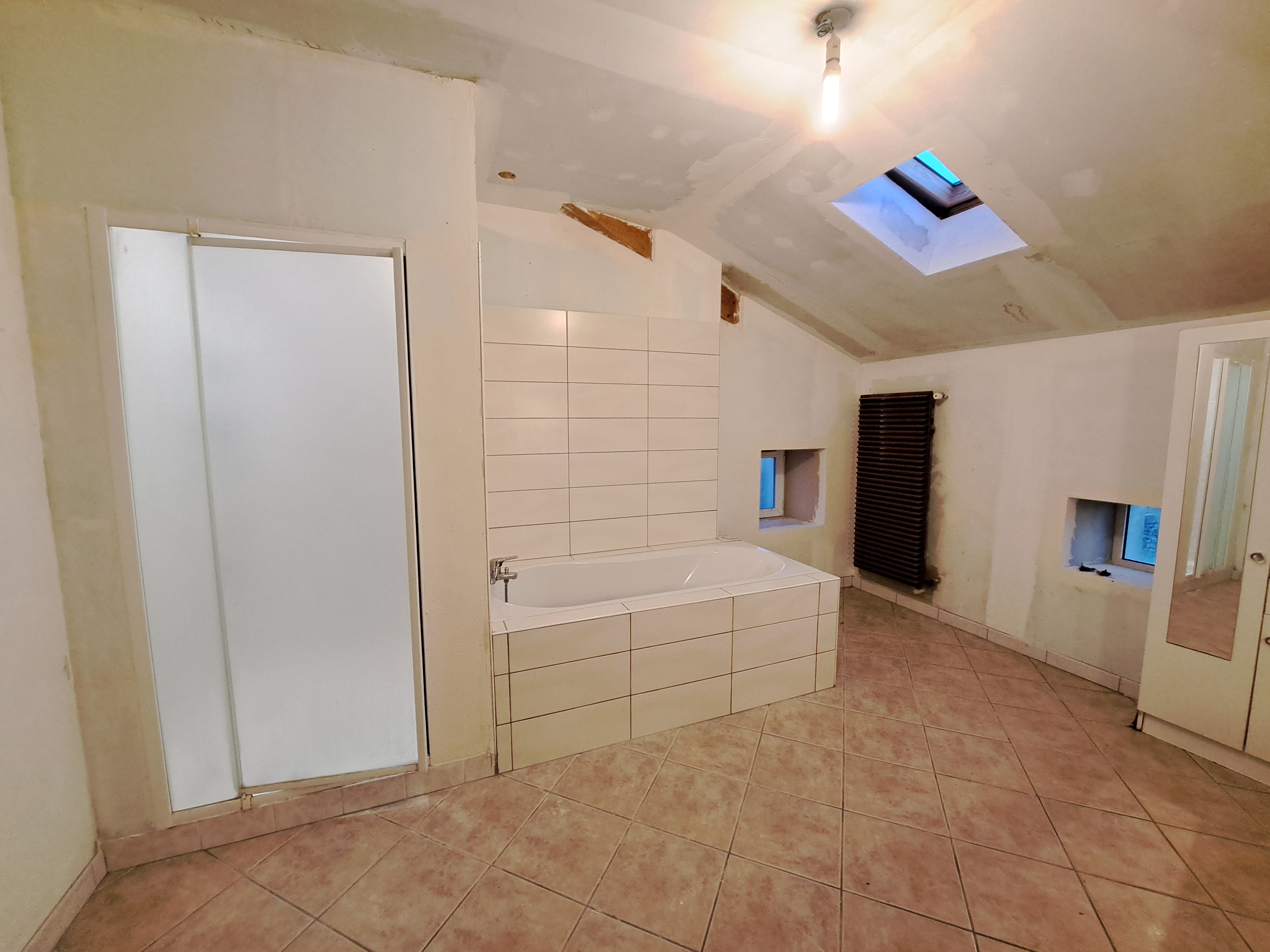 Photo 7 - Maison avec garage attenant, véranda et grange – 175 m² – 6 pièces