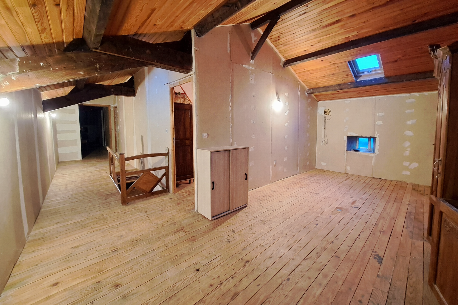 Photo 10 - Maison avec garage attenant, véranda et grange – 175 m² – 6 pièces