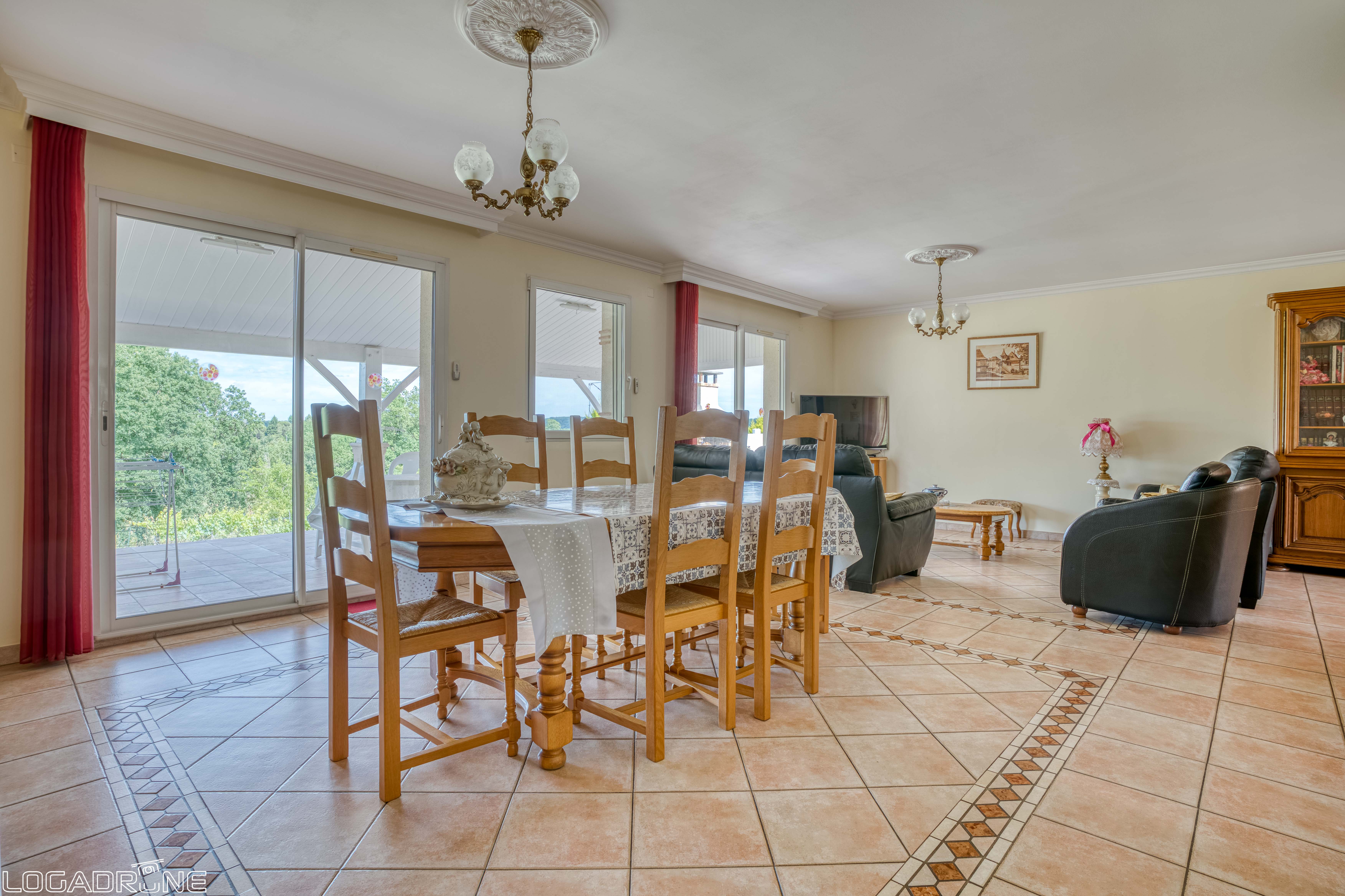 Photo 4 - Propriété contemporaine de plain-pied de 178m2 – trois chambres – Cadre privilégié au cœur du Lot-et-Garonne