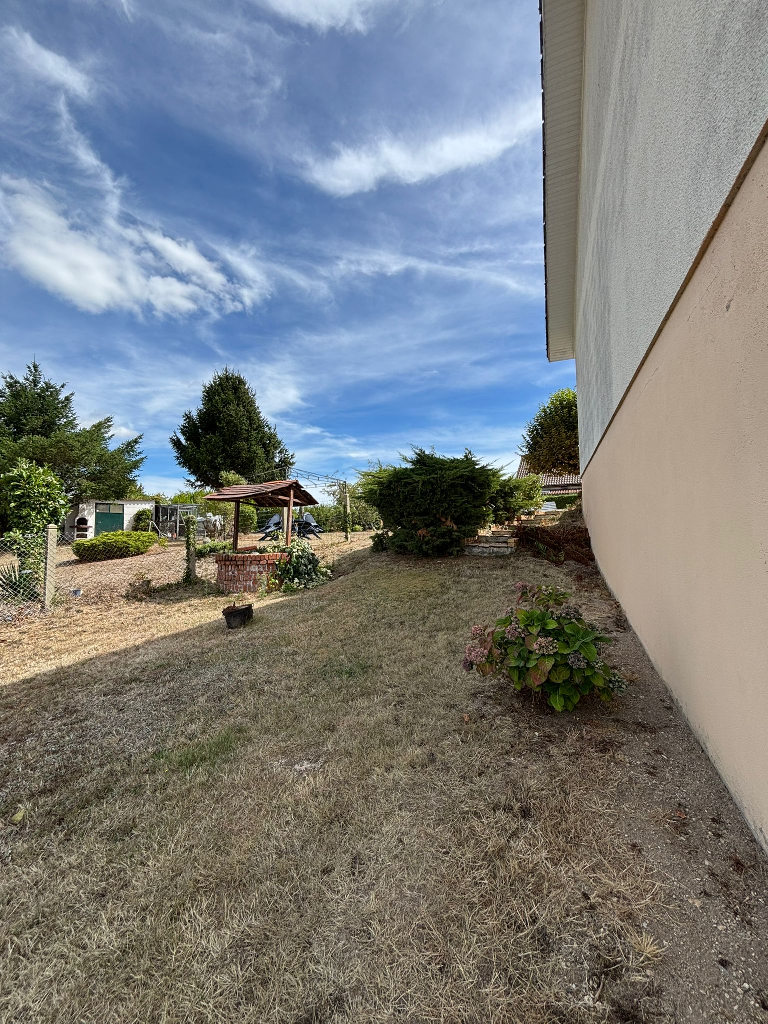 Photo 4 - MAISON 100 m² AVEC JARDIN CLOS ET PUITS