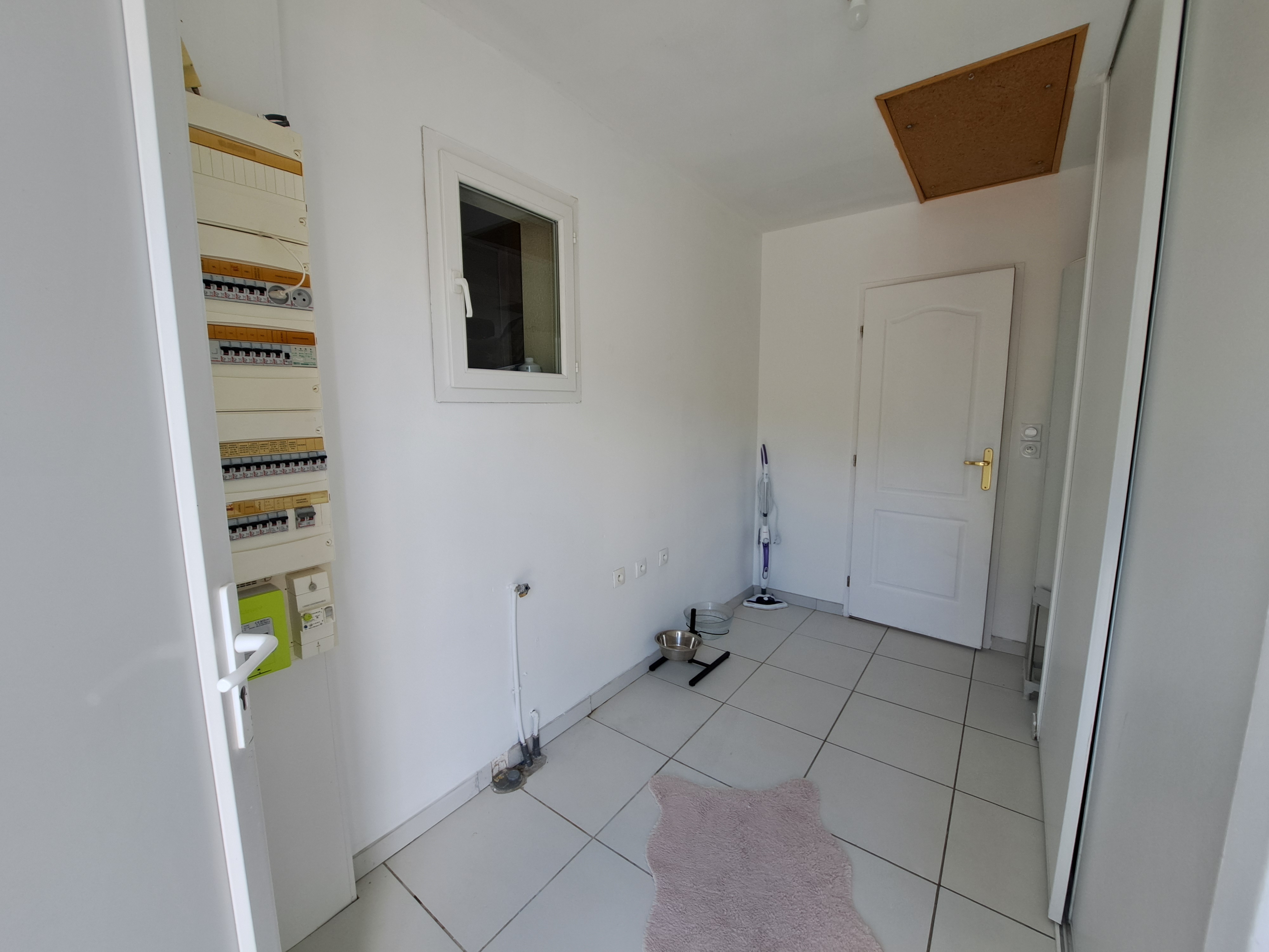 Photo 11 - Maison avec double garage, piscine et jardin clos – 122 m² – 5 pièces