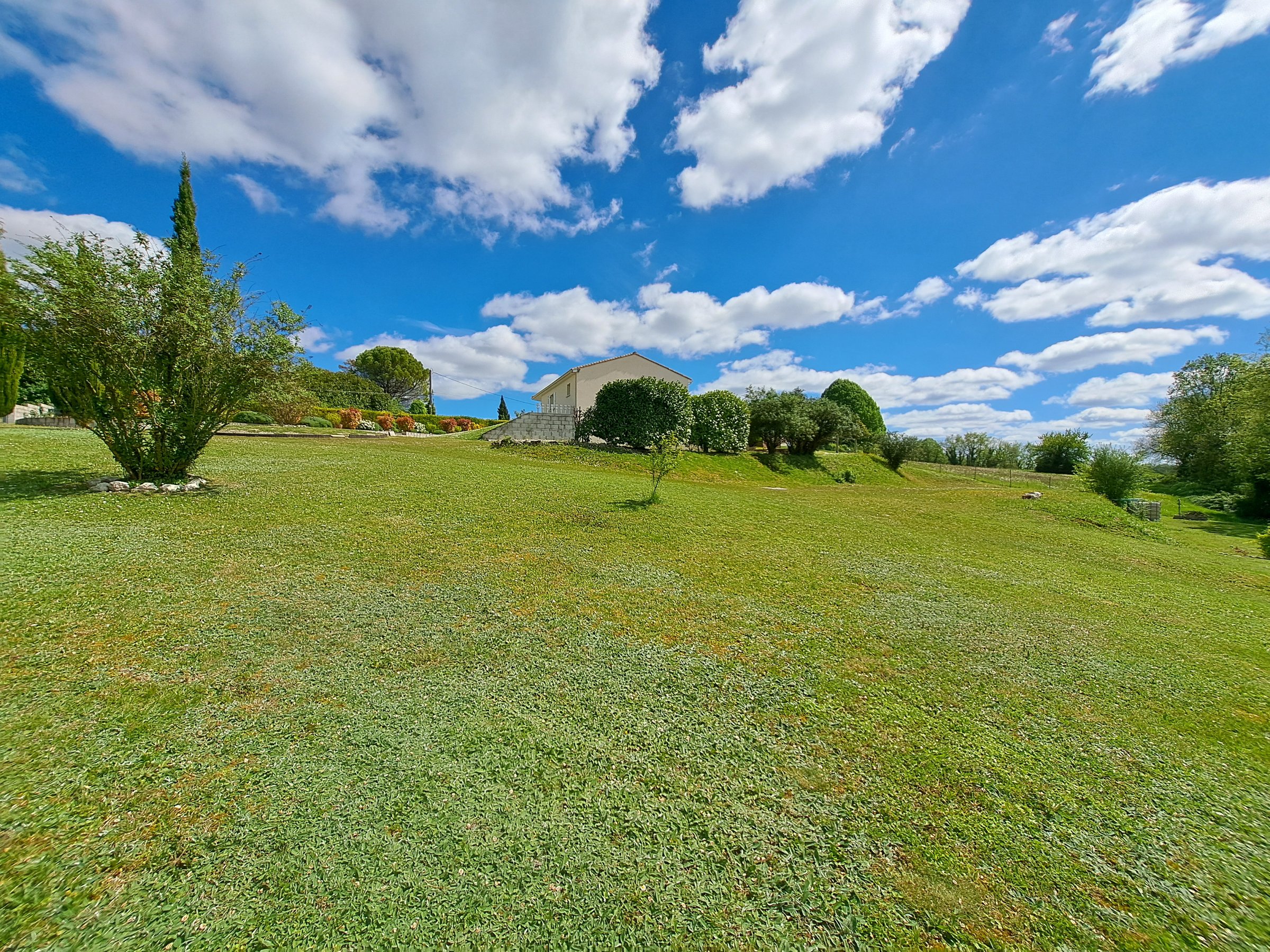 Photo 15 - Maison avec double garage, piscine et jardin clos – 122 m² – 5 pièces