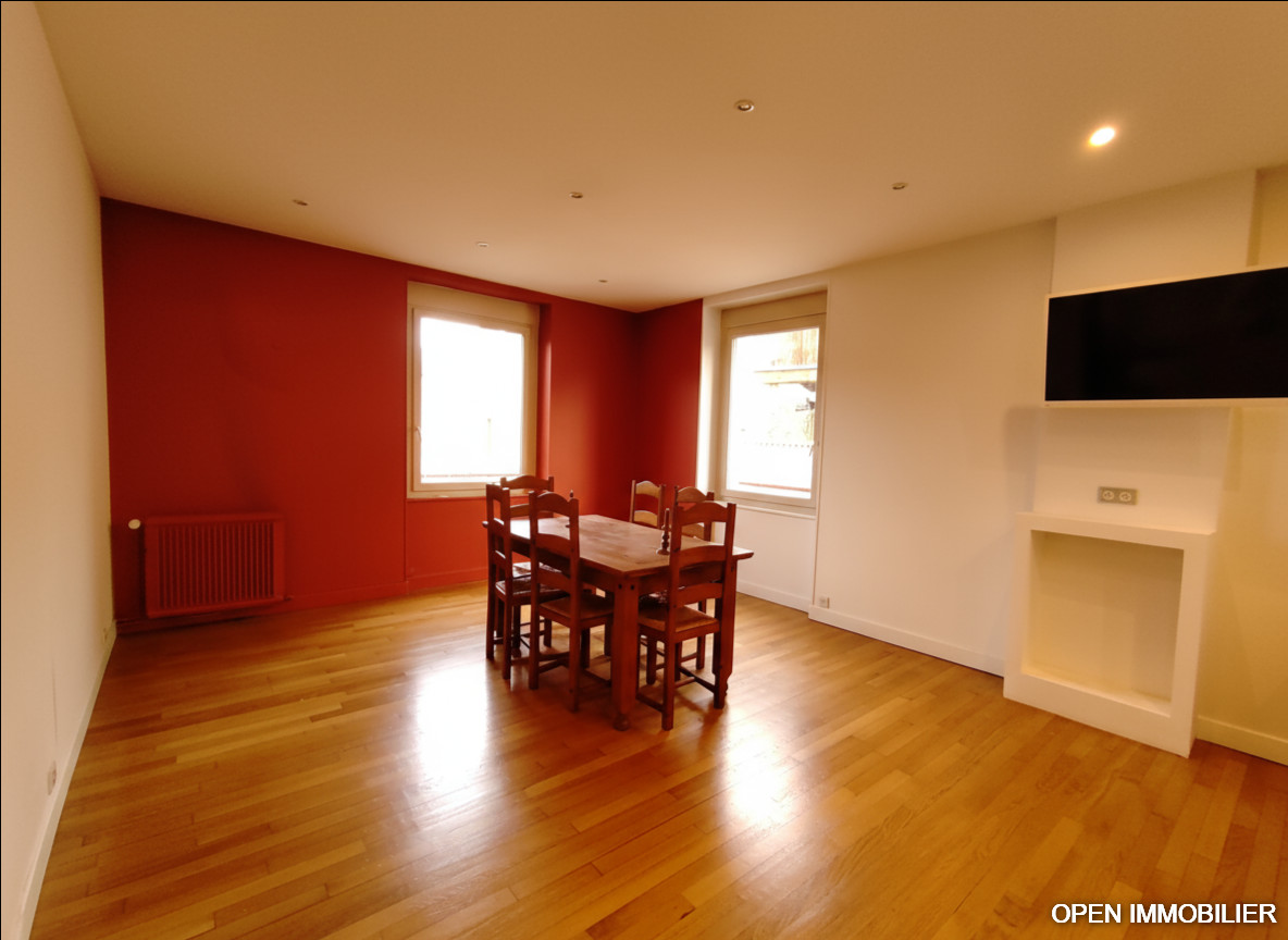 Photo 7 - Saint-Laurent-sur-Gorre : Maison familiale de 176 m² avec local commercial