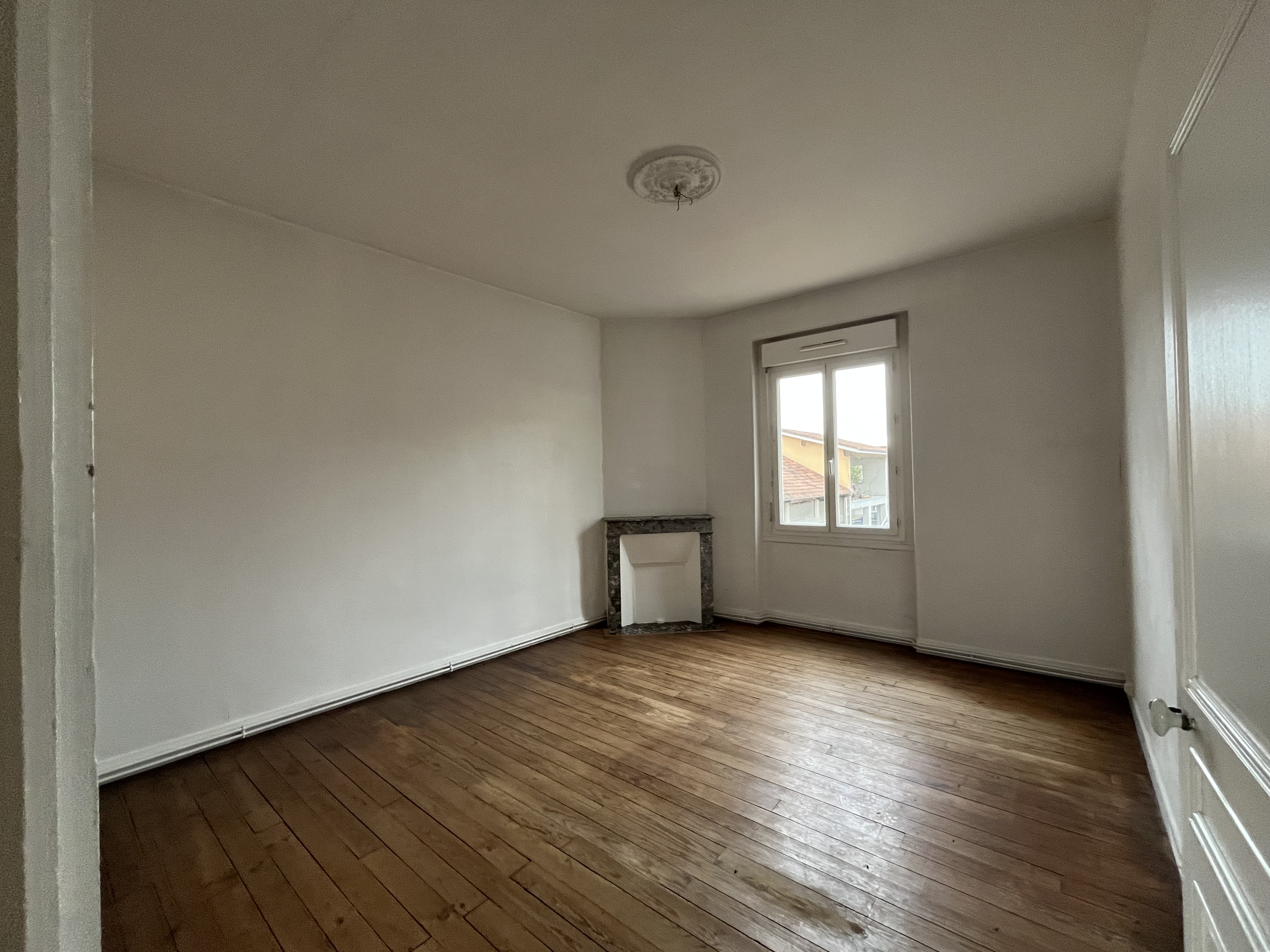 Photo 2 - Immeuble – Environ 169,45m² avec travaux