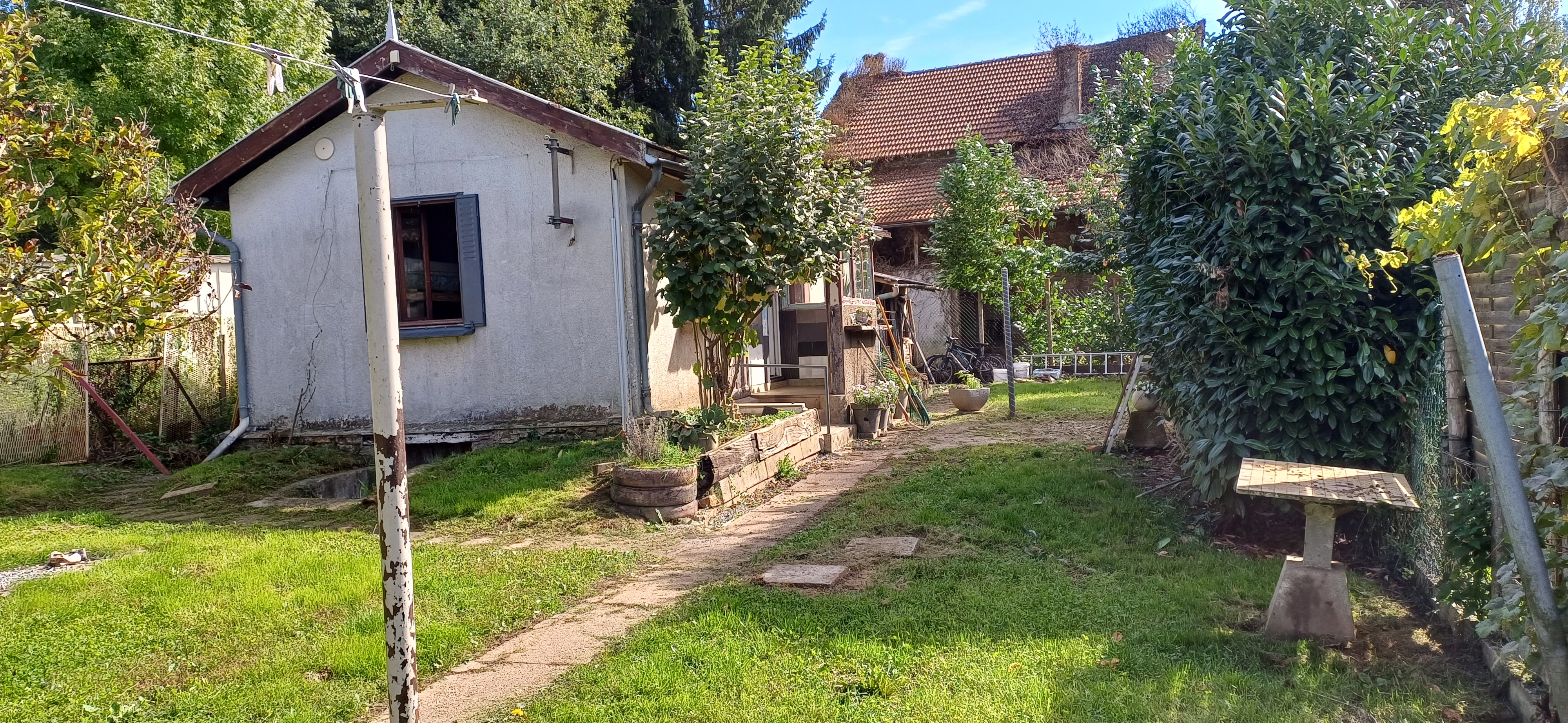 Photo 2 - Petite maison à rénover