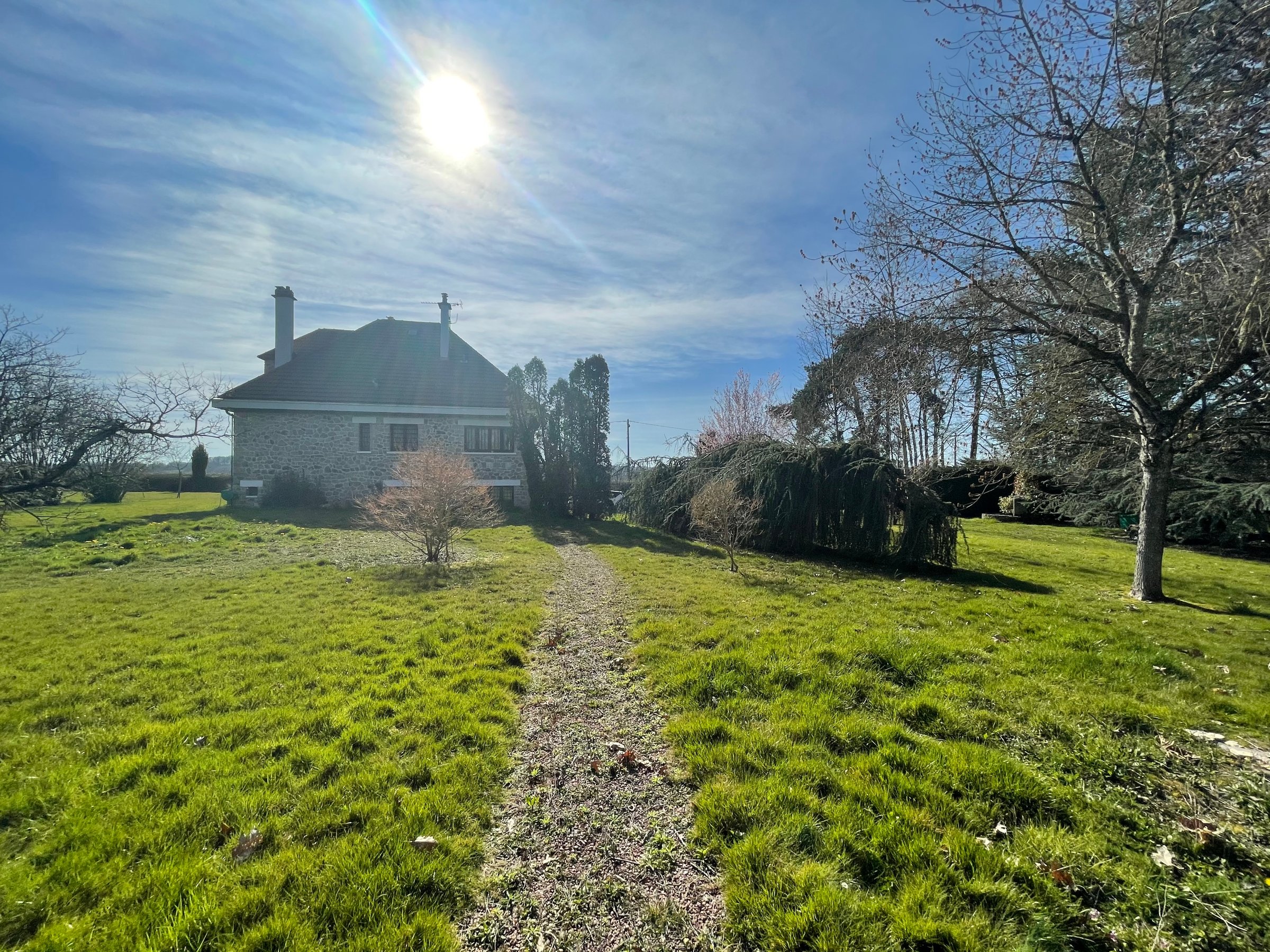 Photo 30 - Maison de Maitres -Pierres – Terrain 7625 m2 -23450 FRESSELINES