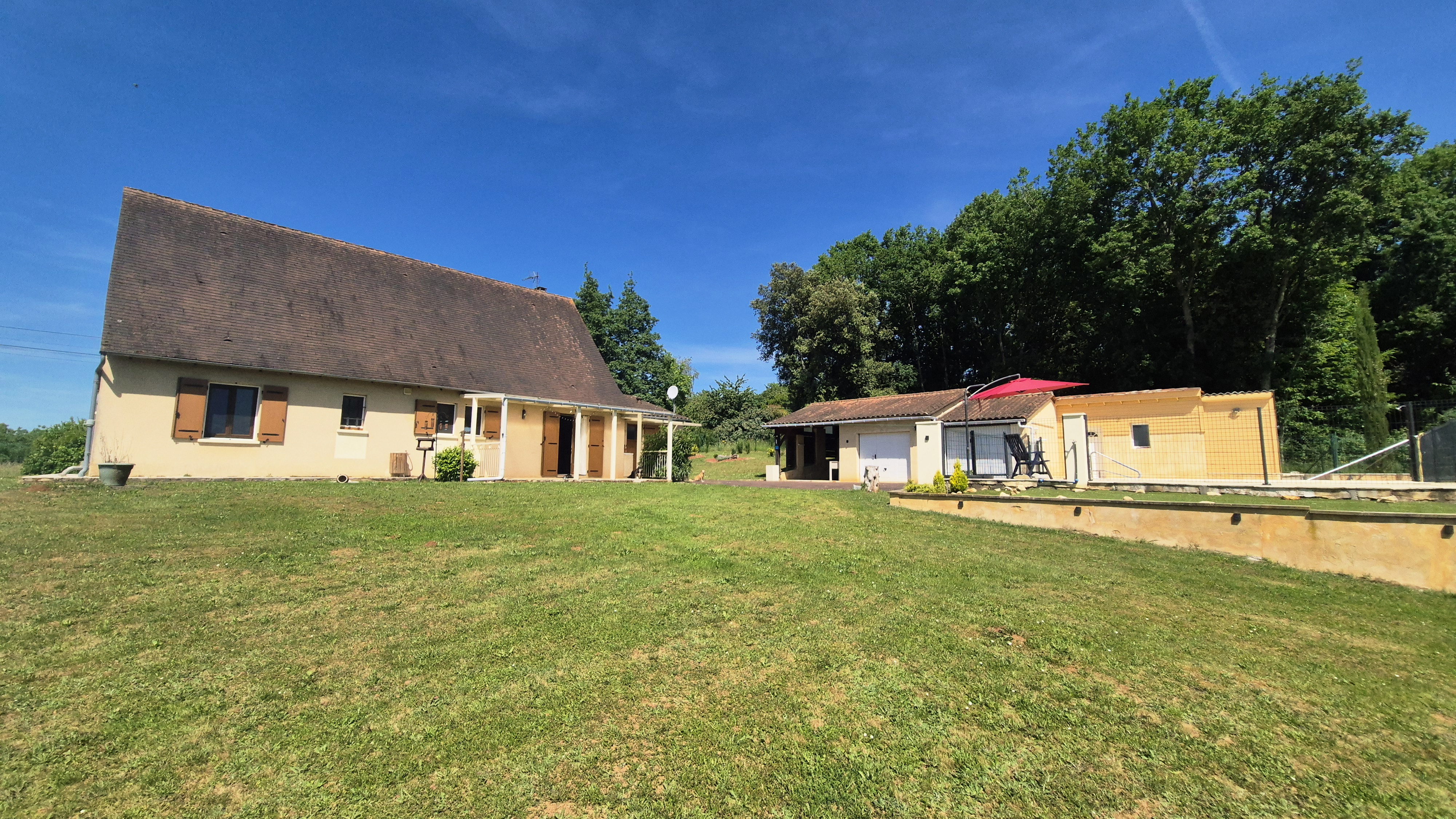 Photo 9 - Offre exceptionnelle ! Calme et douceur de vivre en Périgord Noir : maison de plain-pied avec vue et isolation parfaite piscine et superbes prestations