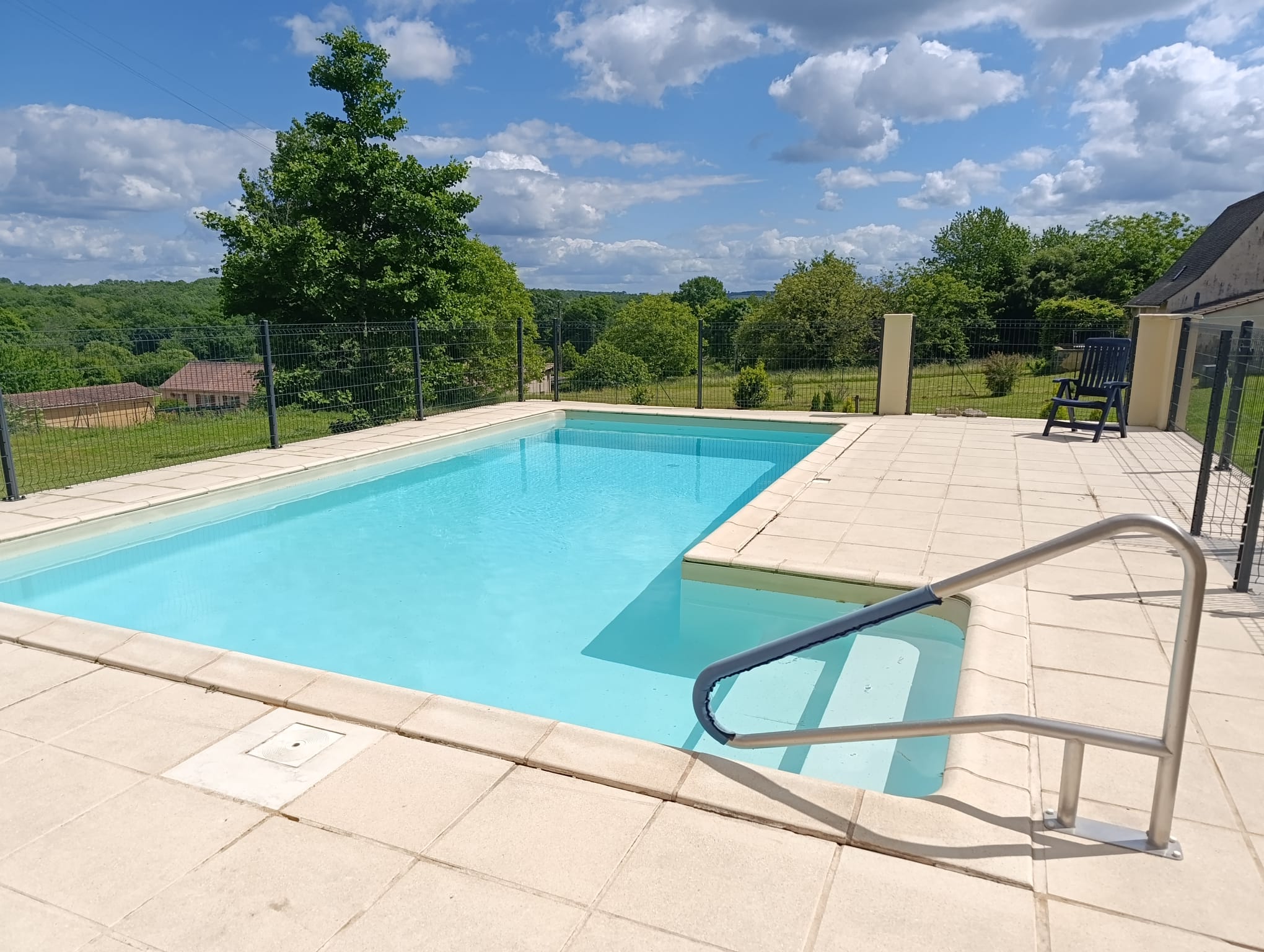 Photo 11 - Offre exceptionnelle ! Calme et douceur de vivre en Périgord Noir : maison de plain-pied avec vue et isolation parfaite piscine et superbes prestations