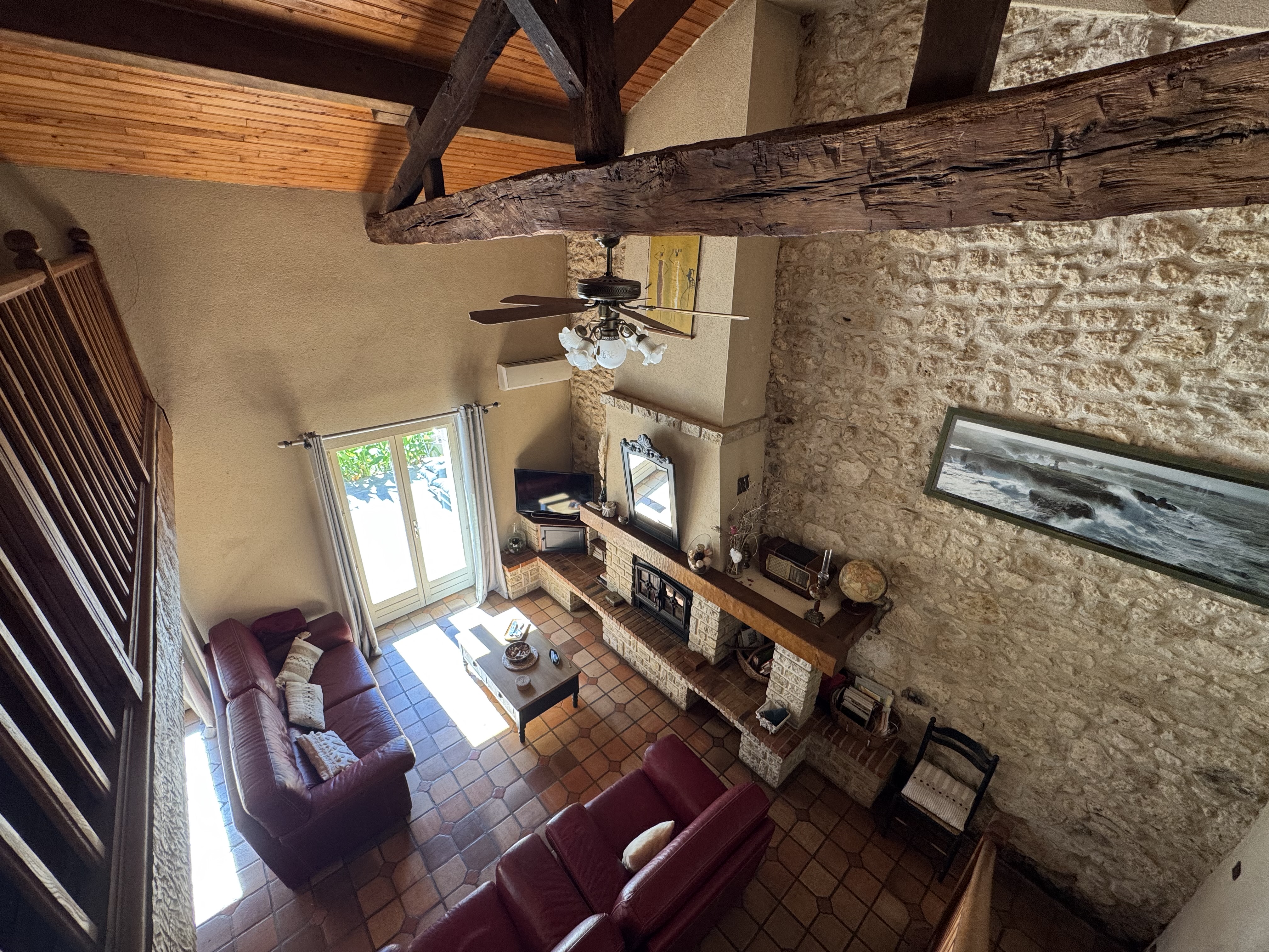 Photo 12 - BELLE MAISON EN PIERRE – 5 CHAMBRES – PISCINE – PANNEAUX SOLAIRES – 3 708 M² DE TERRAIN