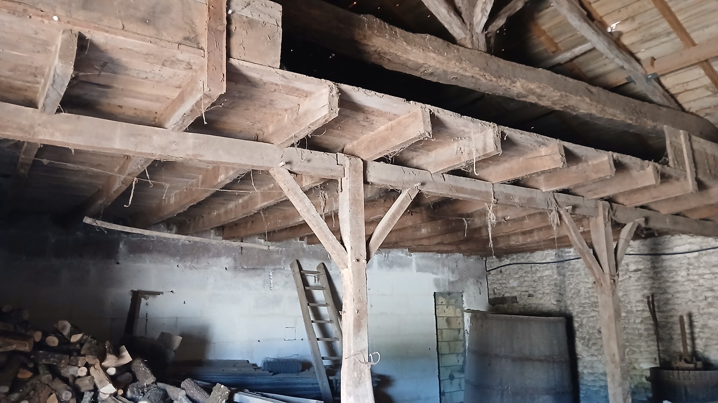 Photo 15 - Ancienne ferme, maison et grandes dépendances