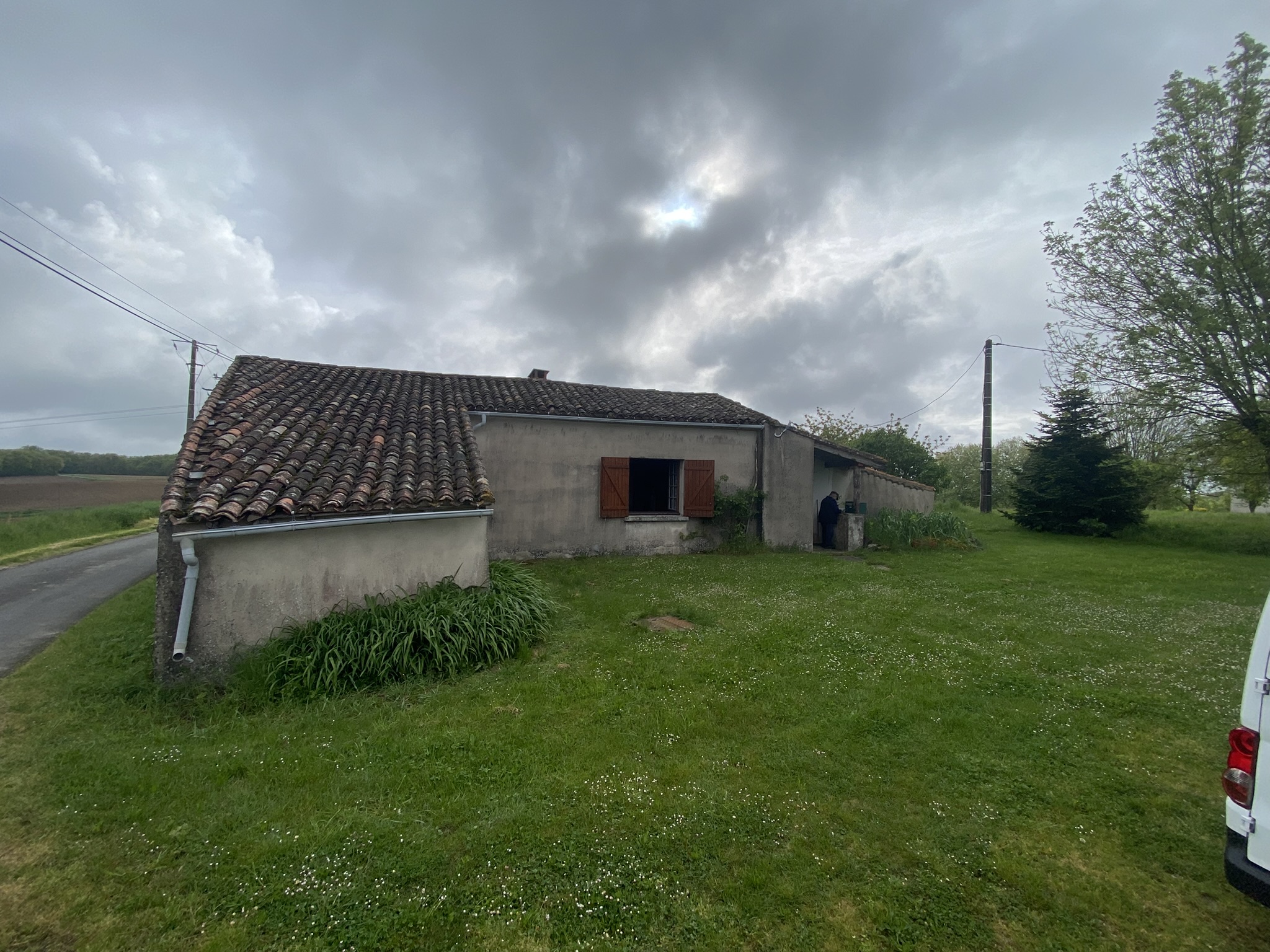 Photo 2 - Maison 90 M2 2 Chambres+ grange en pierre sur plus de 2 500 m² de terrain