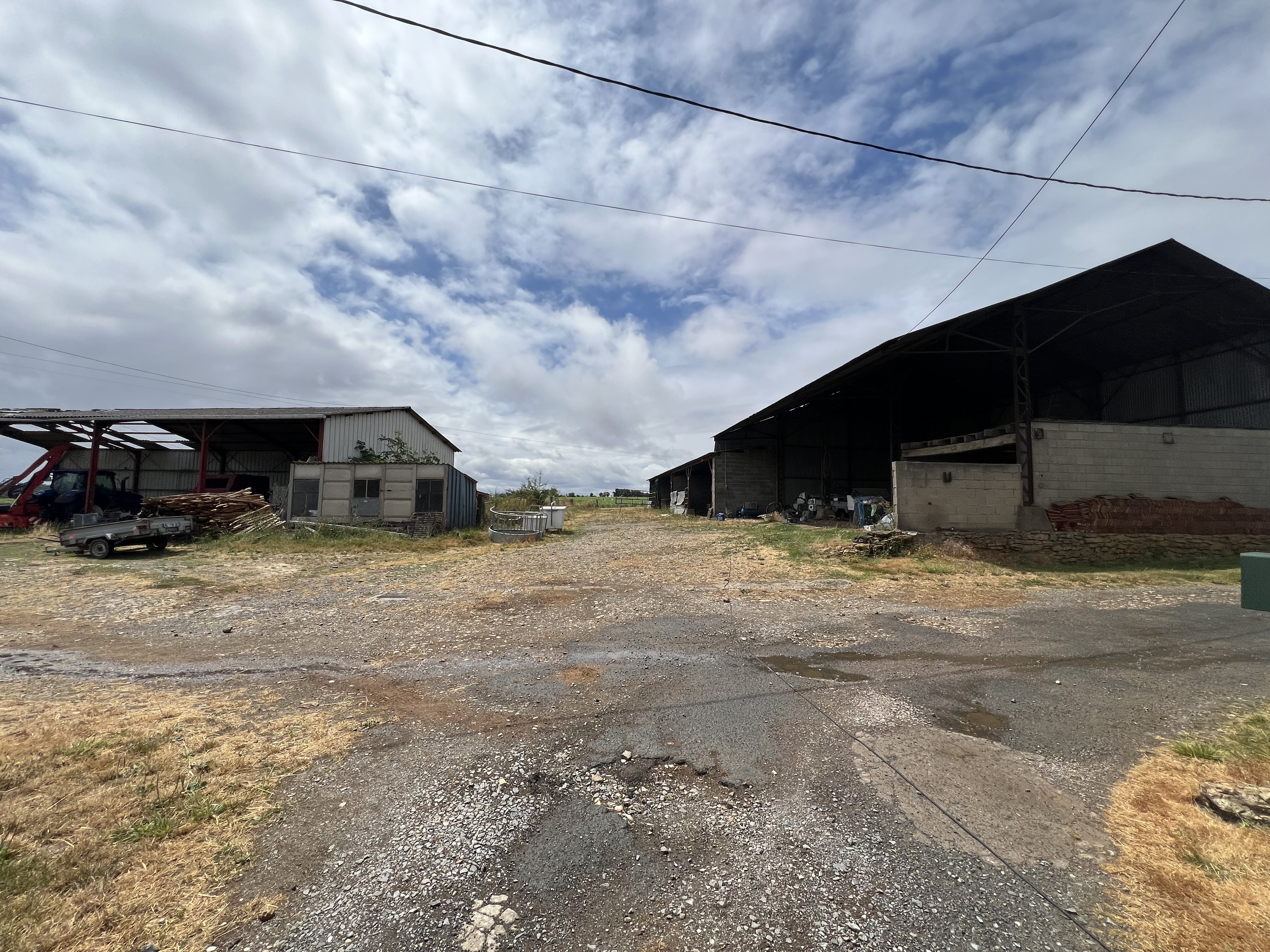 Photo 4 - Corps de ferme avec maison d&rsquo;habitation en campagne !