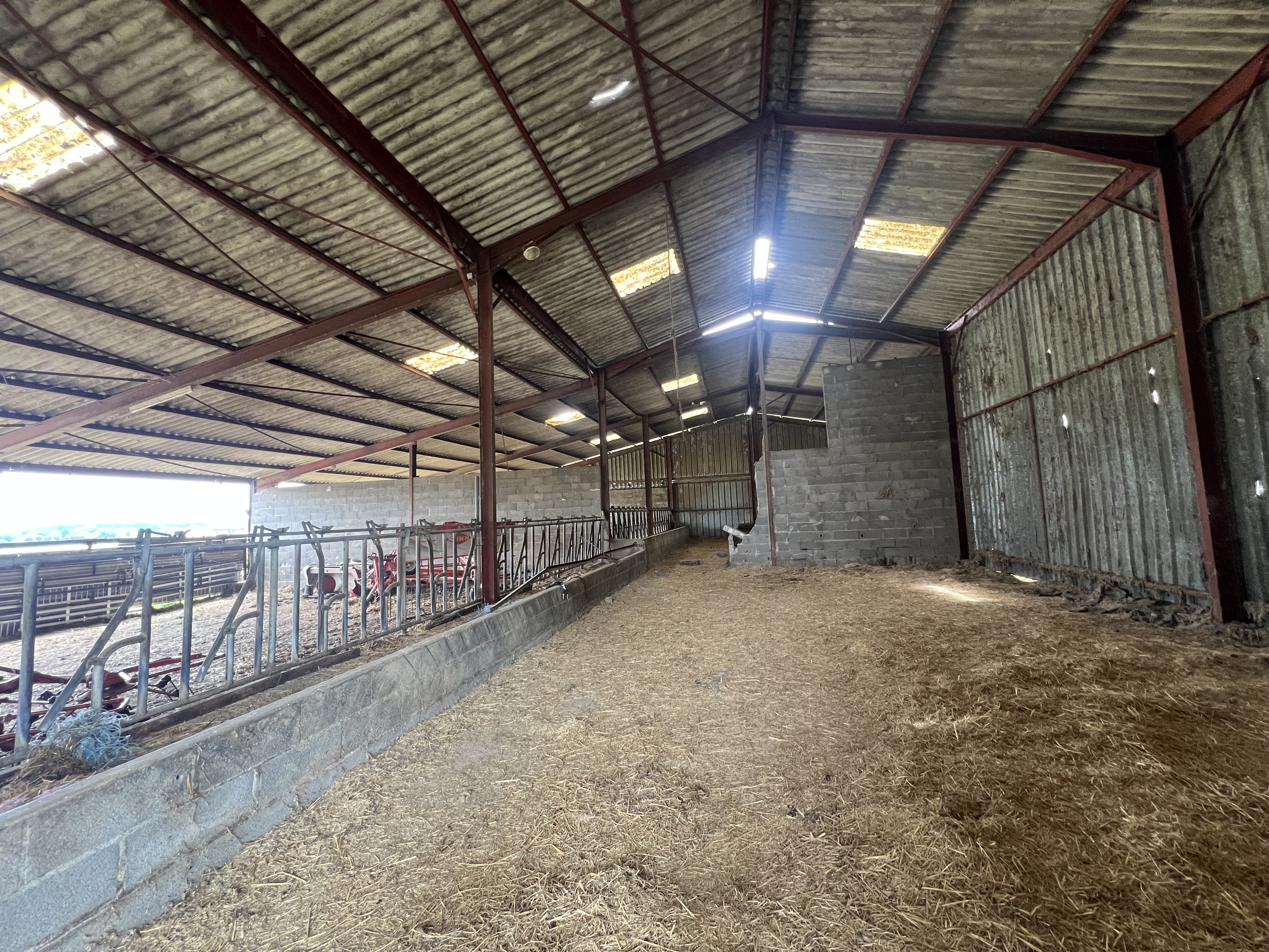 Photo 6 - Corps de ferme avec maison d&rsquo;habitation en campagne !