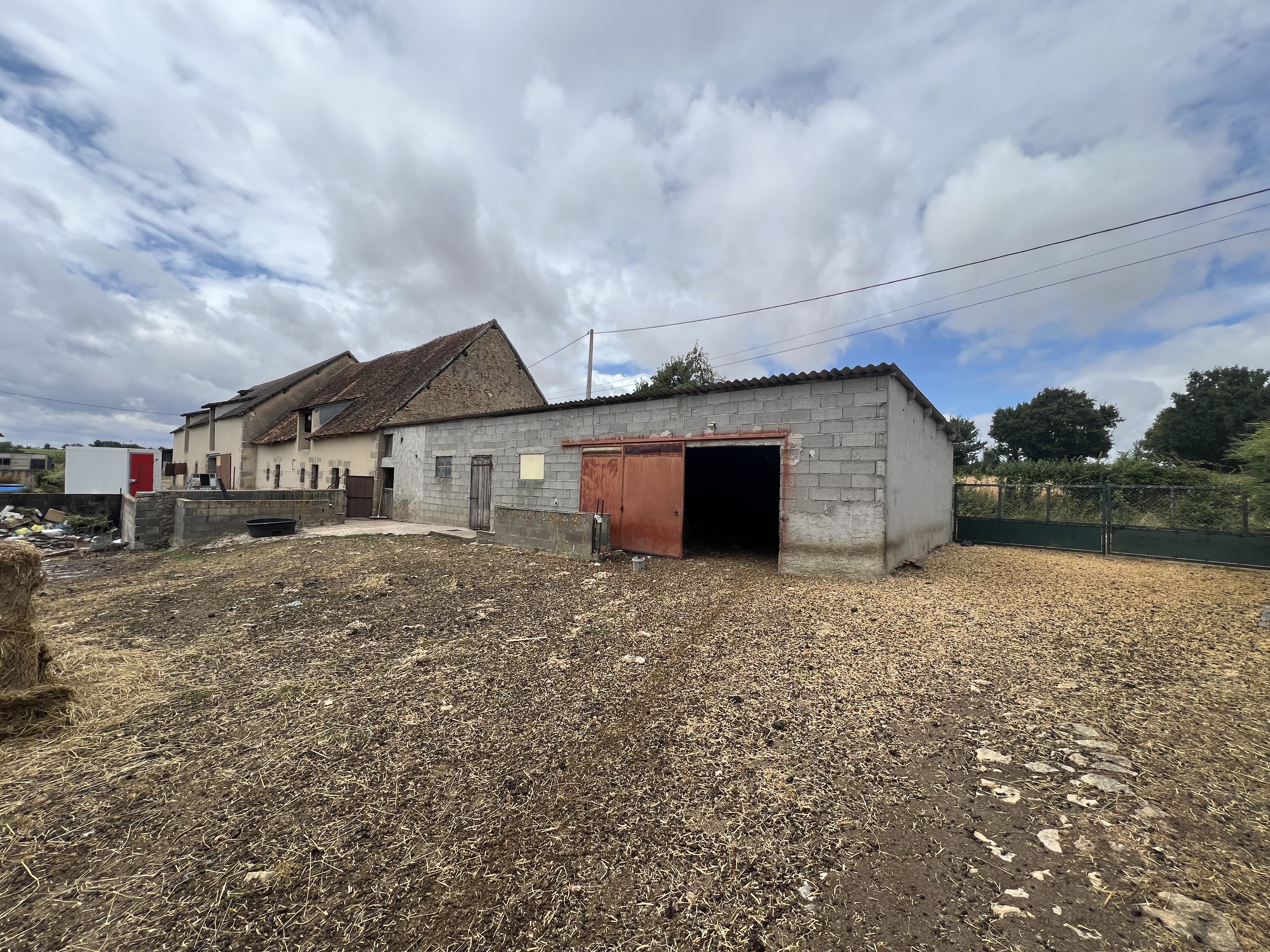 Photo 8 - Corps de ferme avec maison d&rsquo;habitation en campagne !