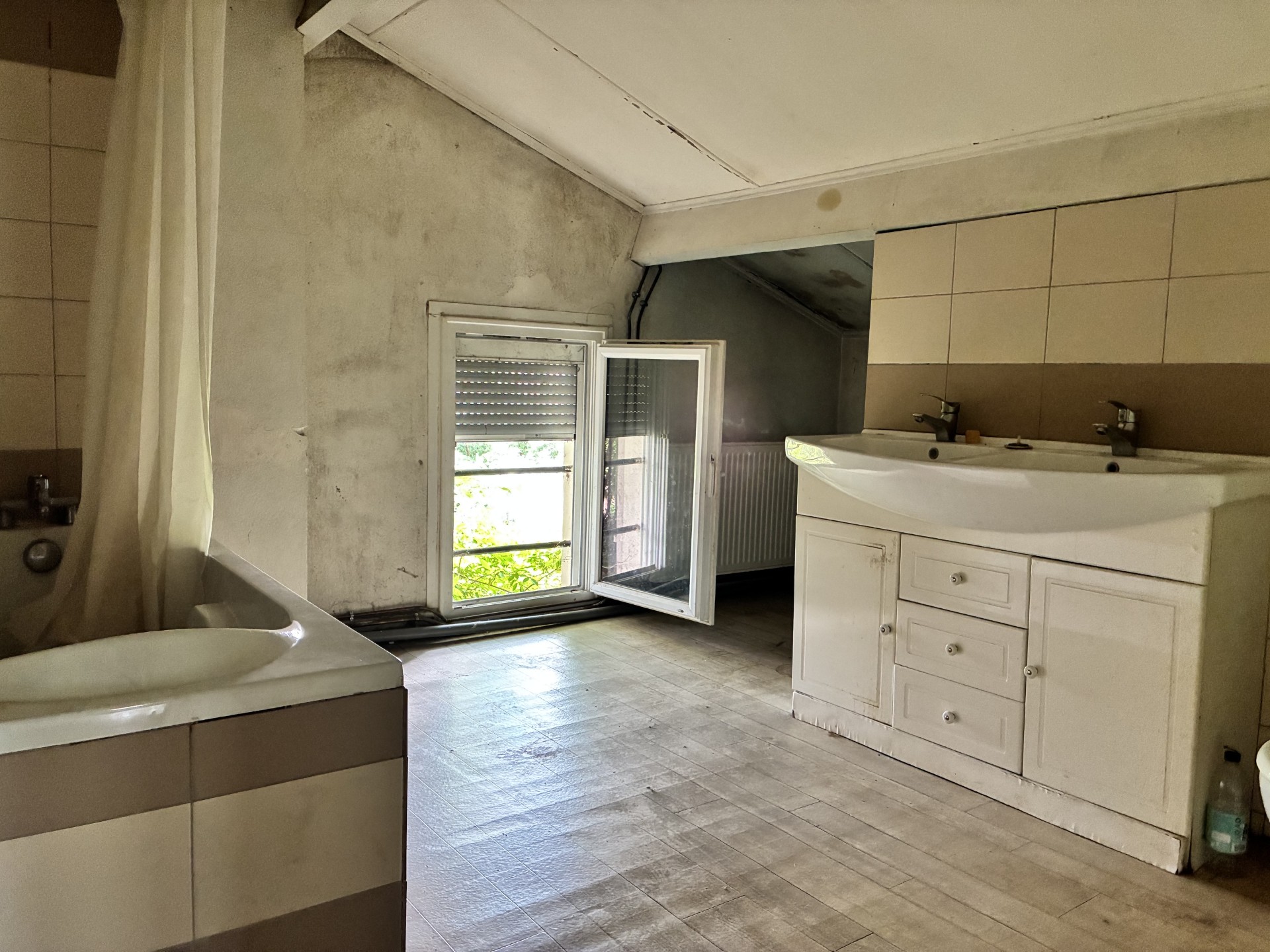 Photo 9 - MAISON AVEC GARAGE ET JARDIN