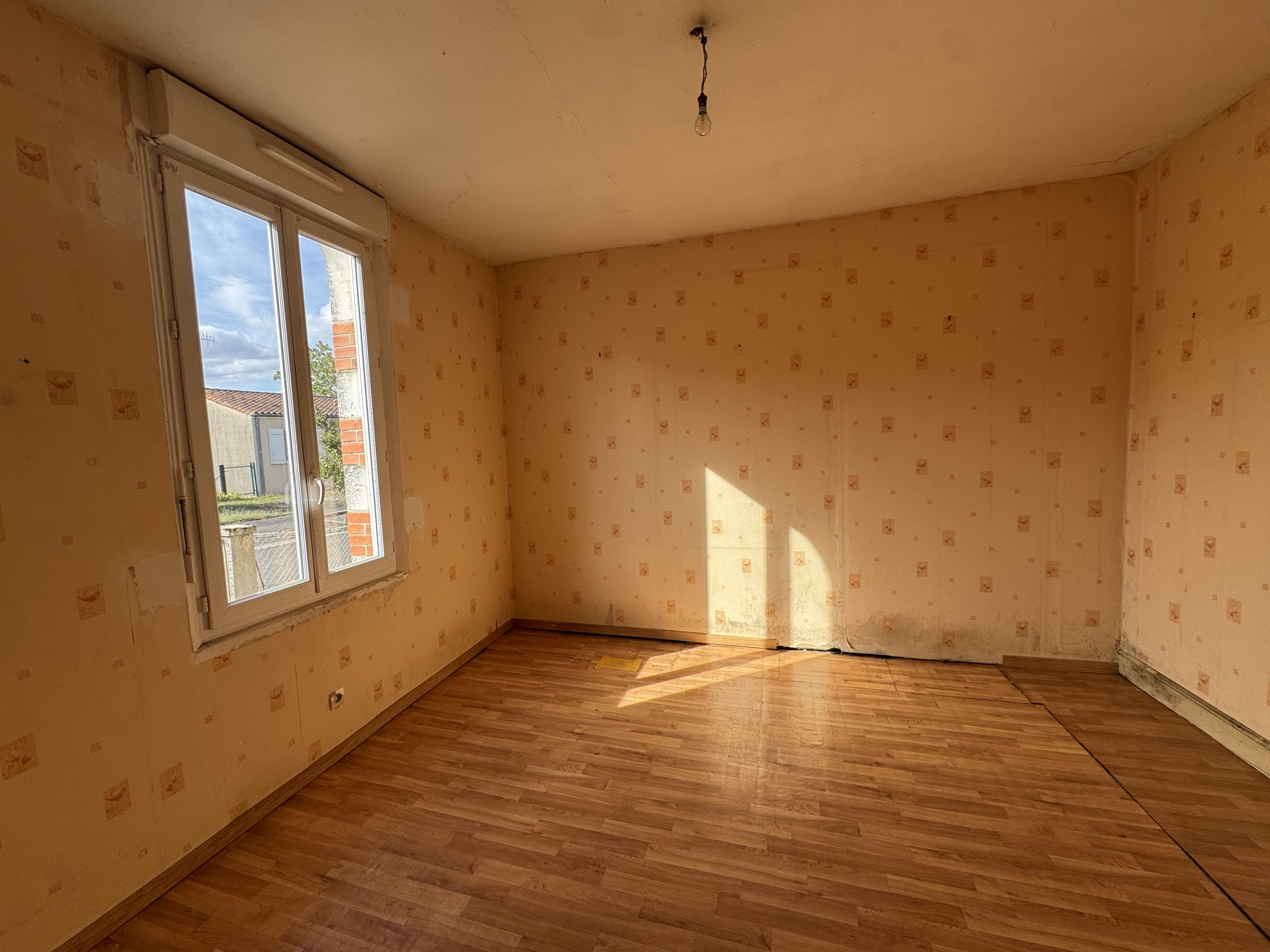 Photo 6 - MAISON DES ANNÉES 30 À RÉNOVER – 95 m² – 3 CHAMBRES – TERRAIN CLOS