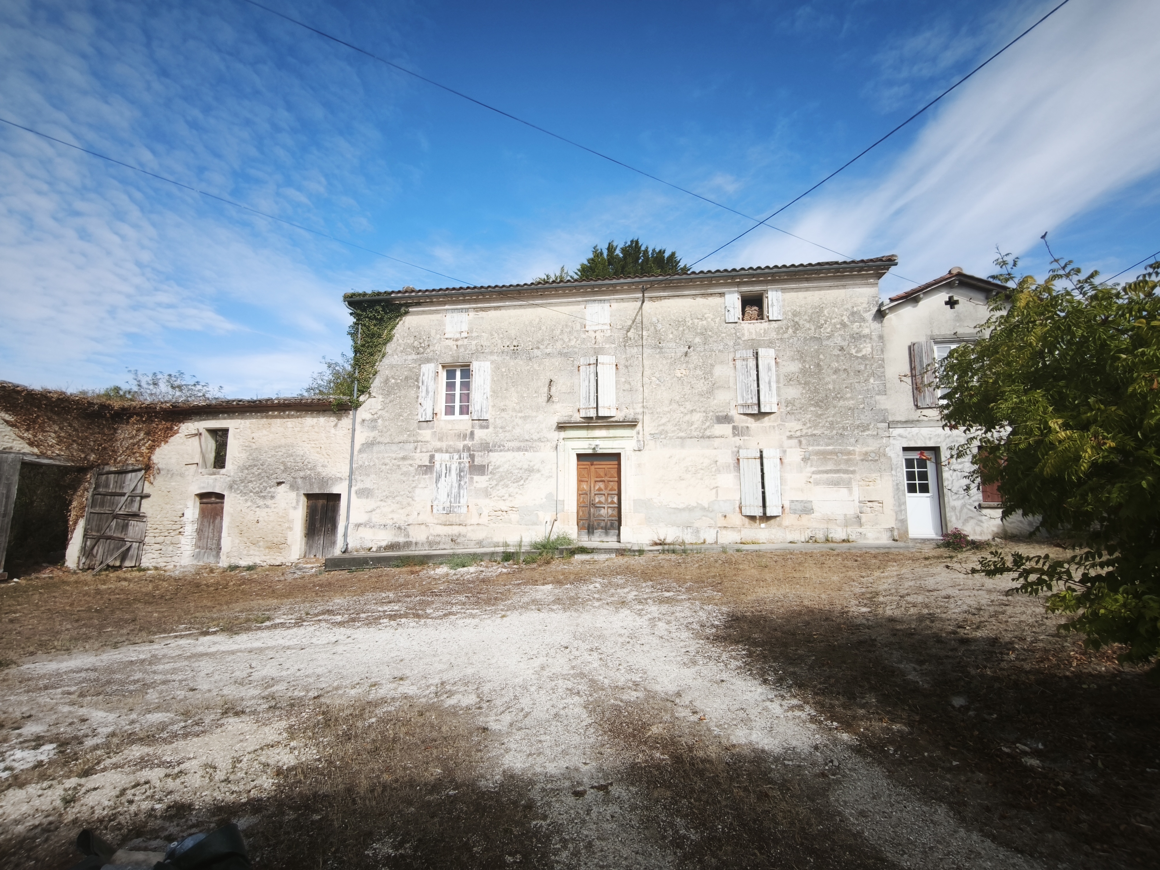Photo 2 - Ensemble immobilier